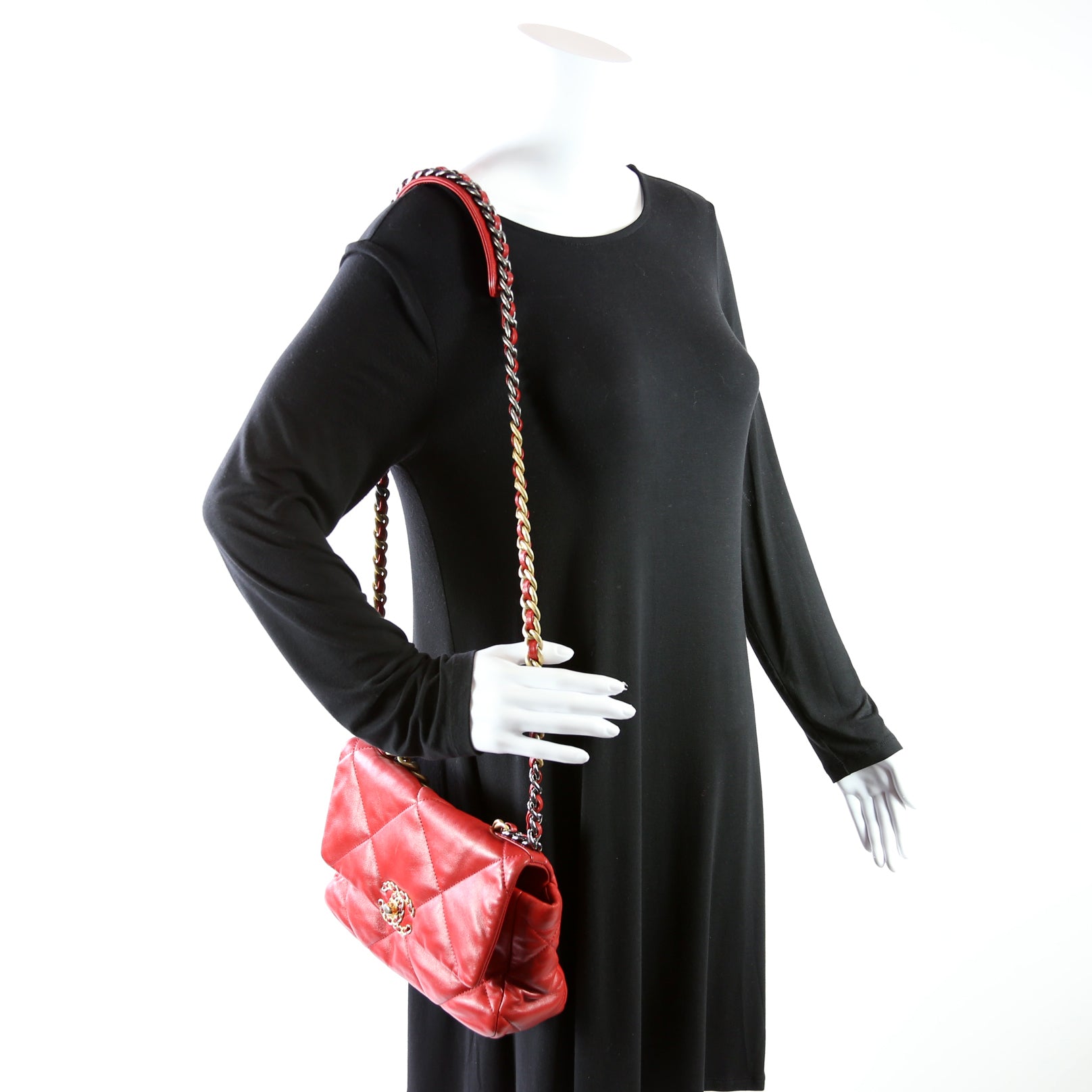 Quilted Goatskin 19 Medium Flap 30+M Red