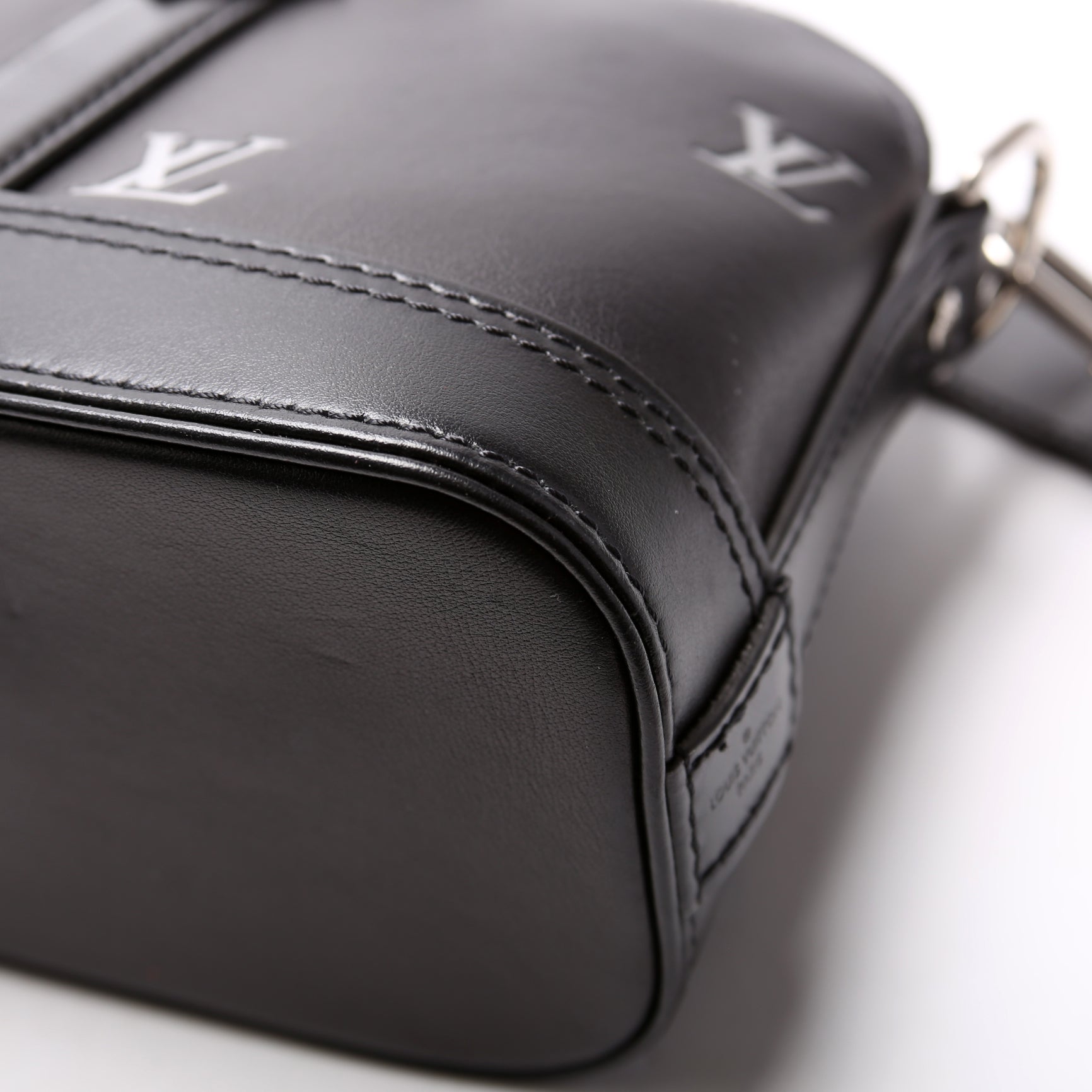 Alma East West LV Blason Calfskin