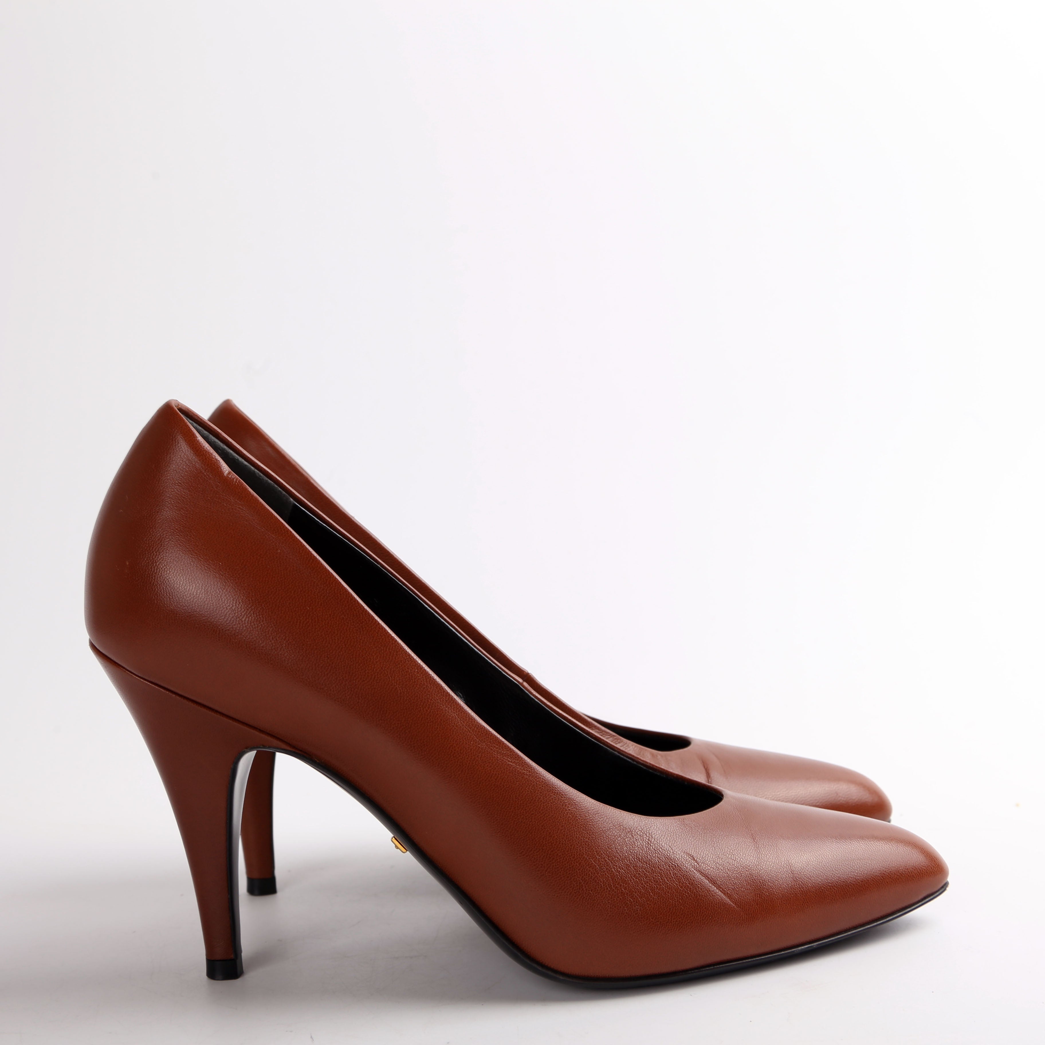Gucci Malaga Kid Round Toe Pumps Size 38