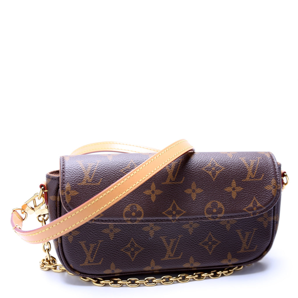 Ivy Wallet On Chain Monogram