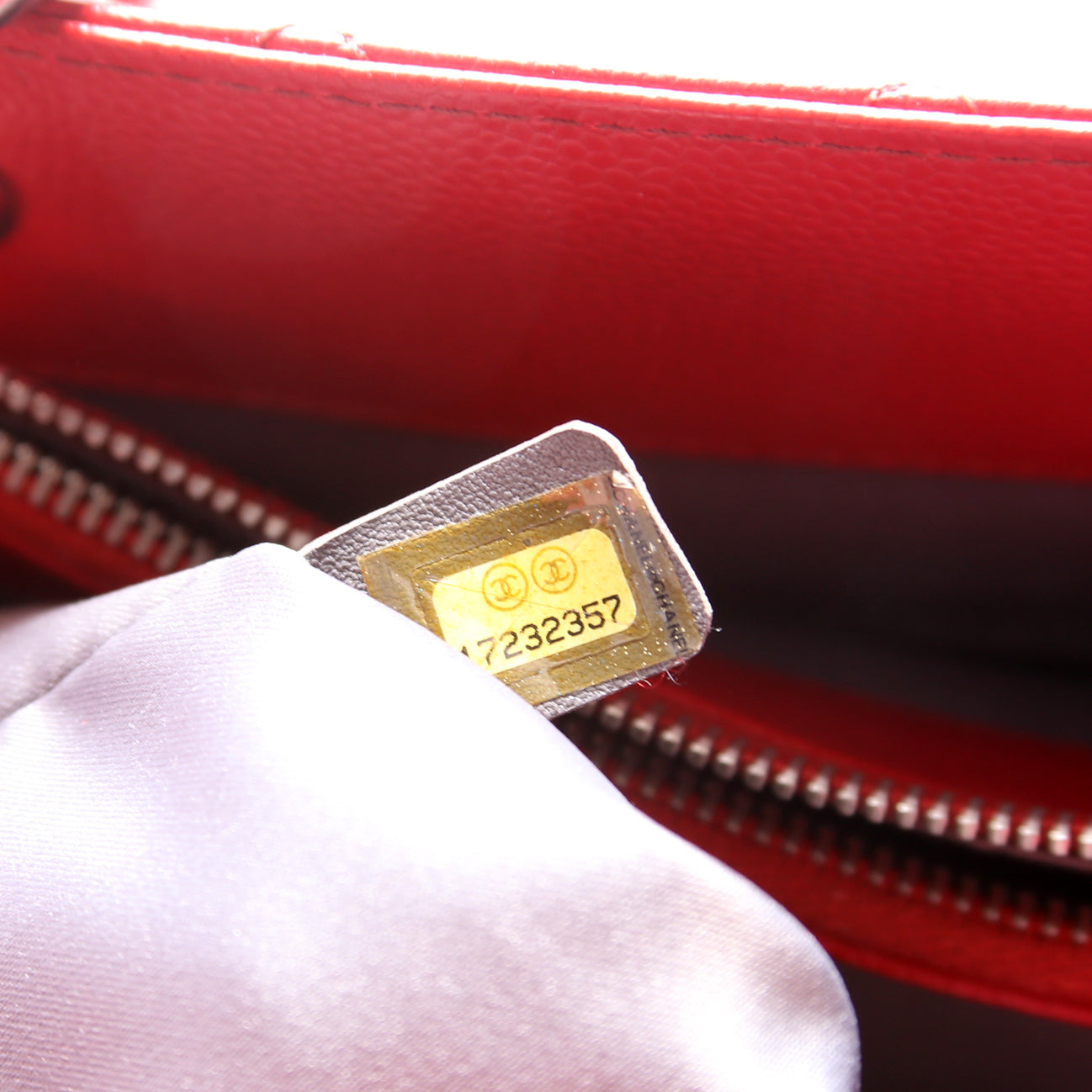 Grand Shopping Tote Caviar XL Red