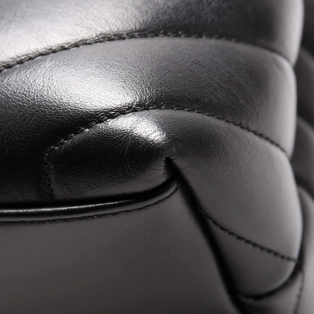 Loulou Medium Quilted Black