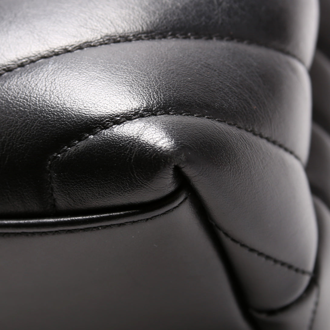 Loulou Medium Quilted Black