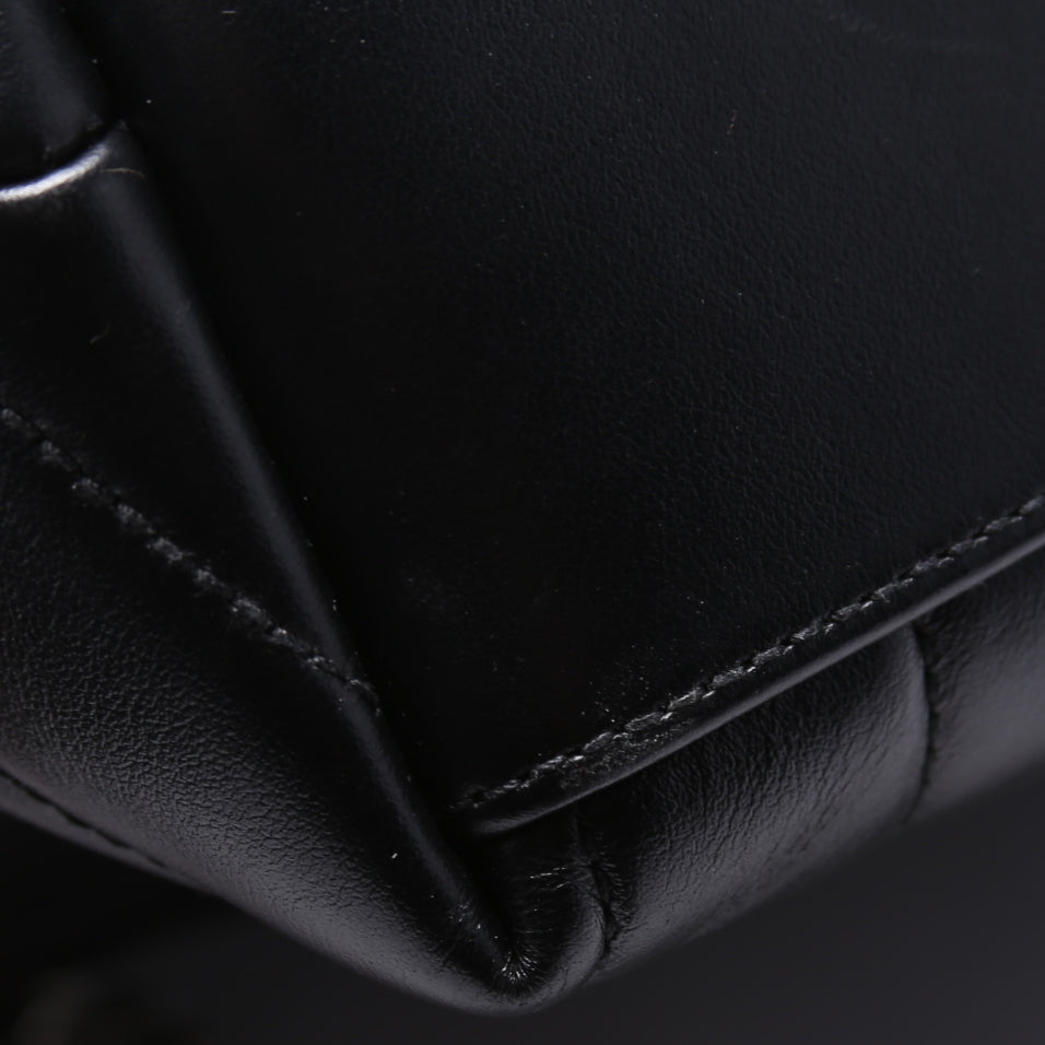 Loulou Medium Quilted Black