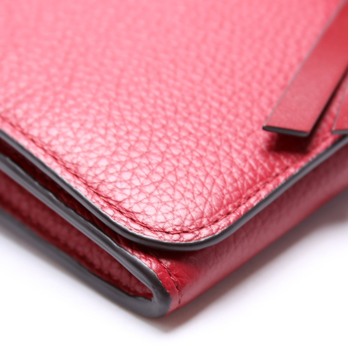 Alphabet Grain Leather Long Wallet Red