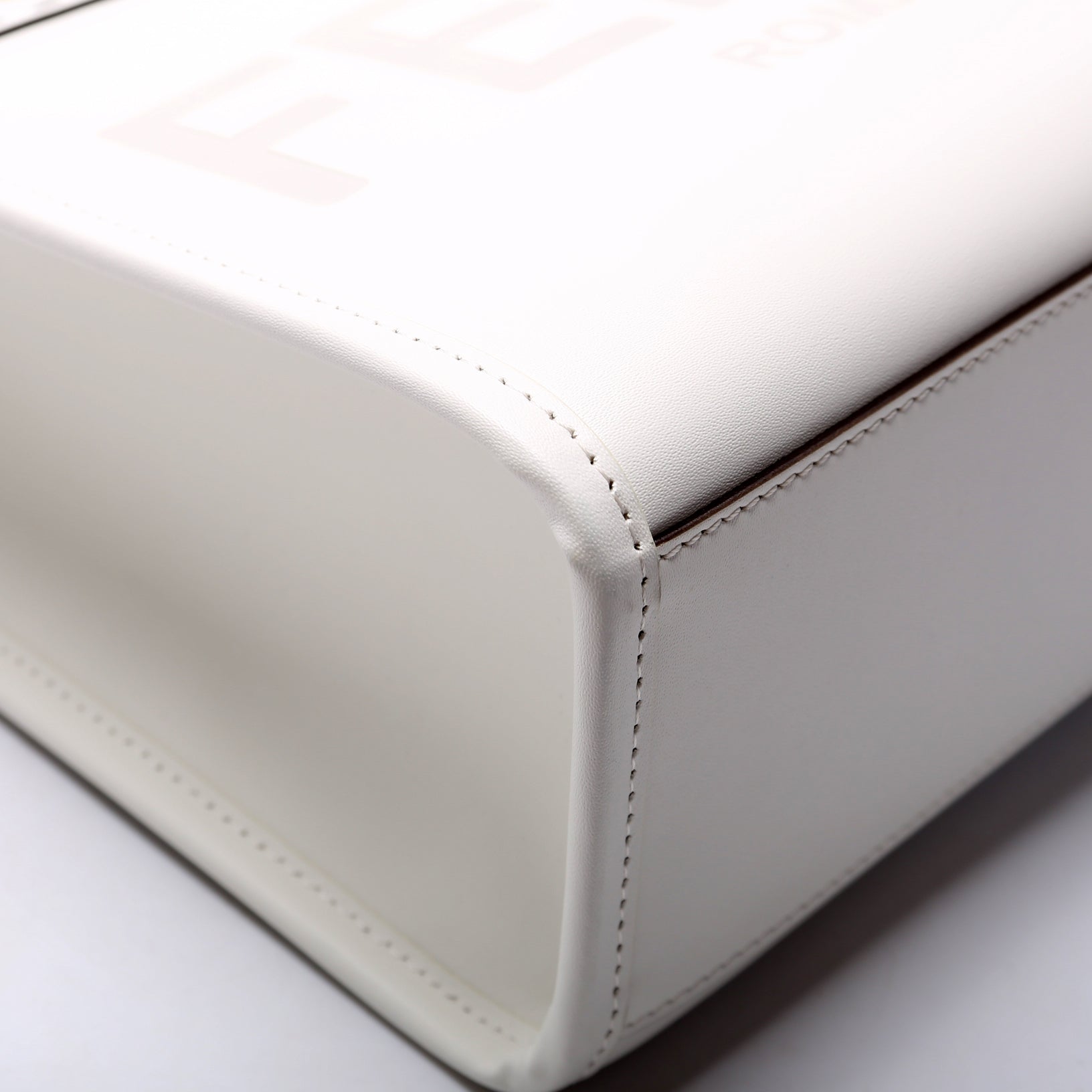 8BH394 Sunshine Shopper Small Leather White