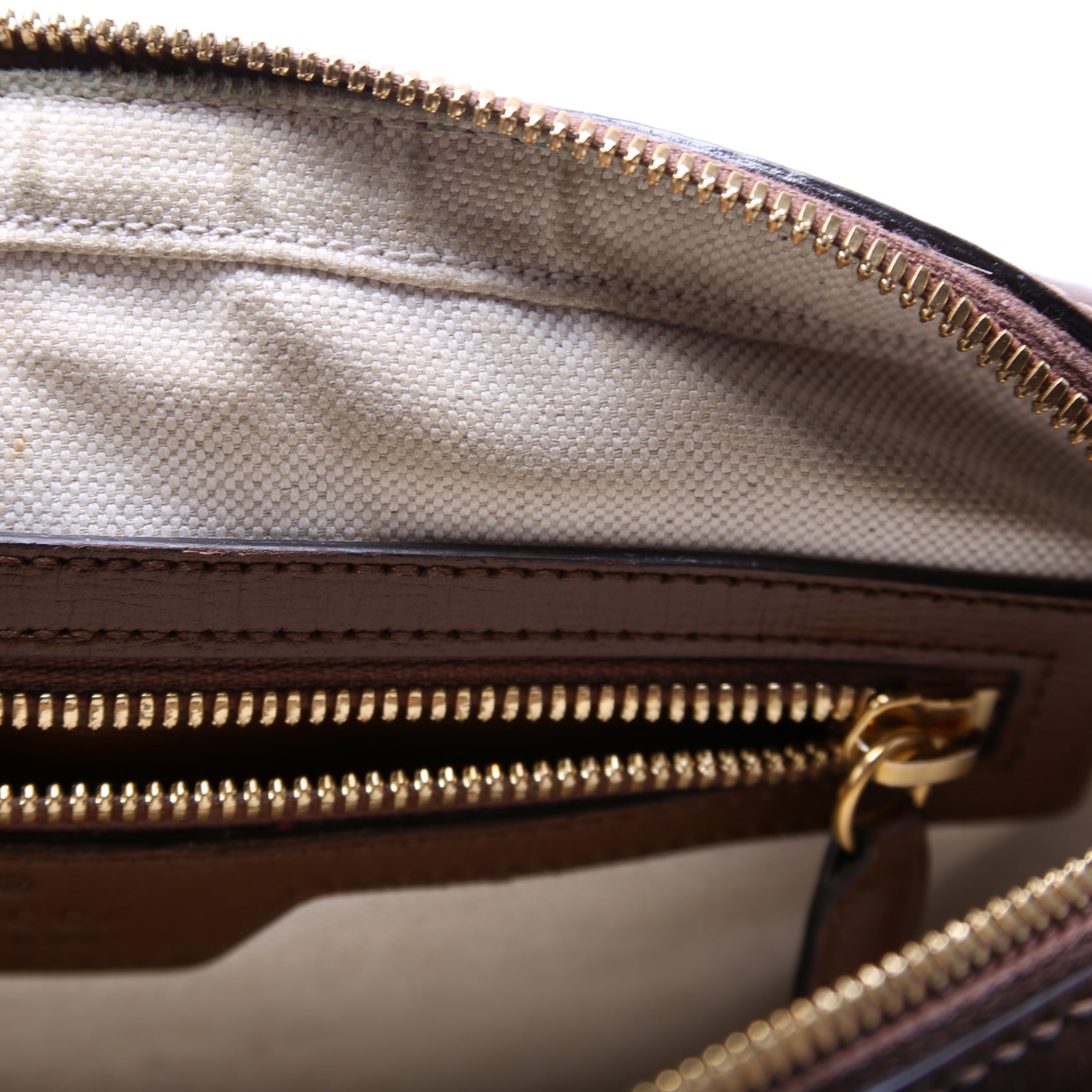 675891 Interlocking GG Messenger Brown