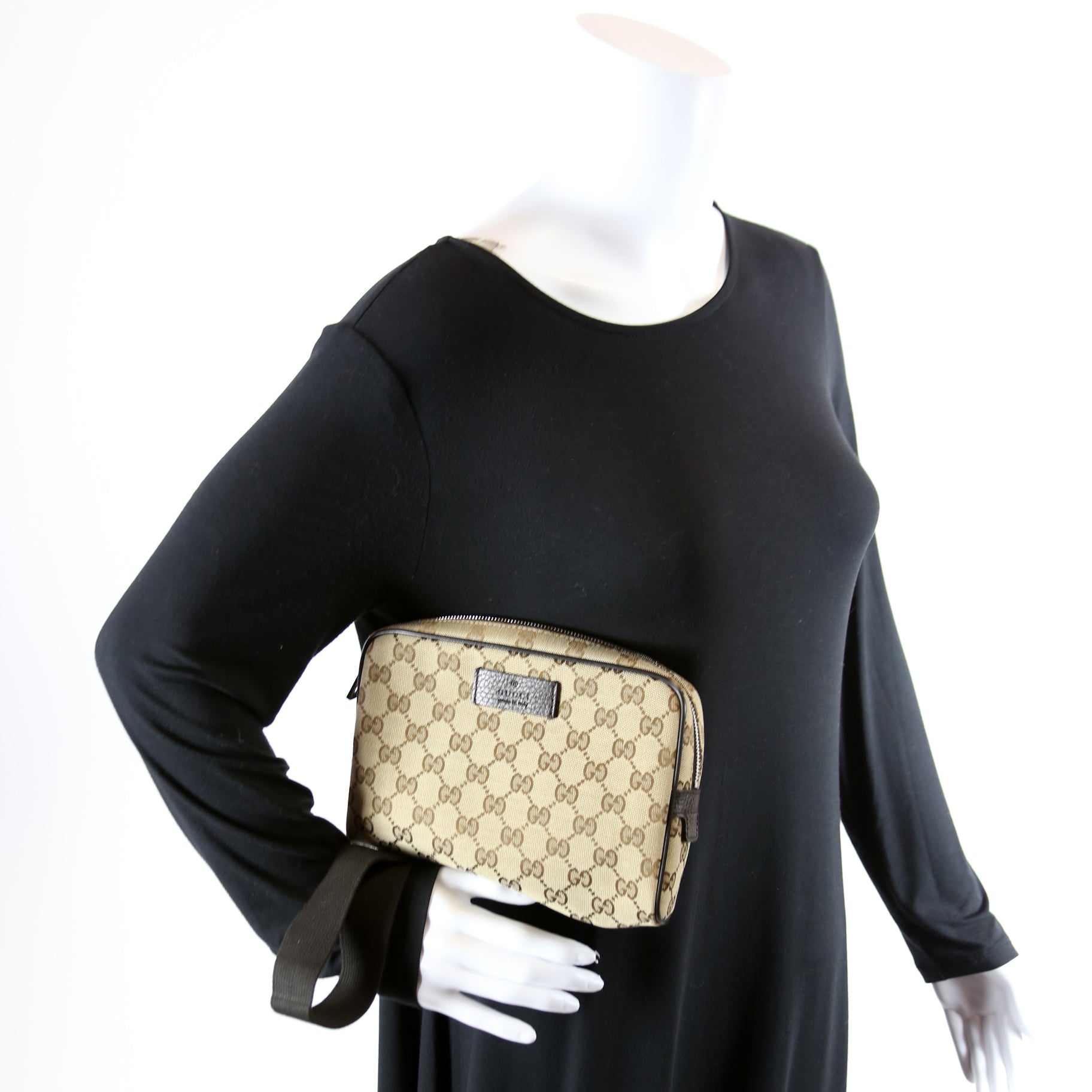 449174 GG Canvas Belt Bag Brown