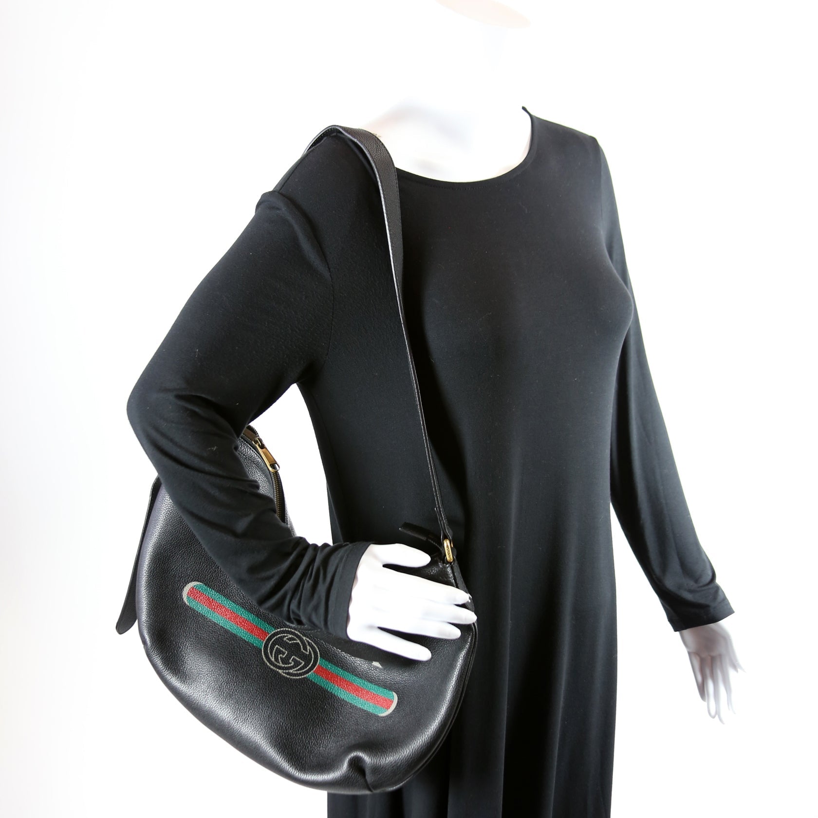523588 Half Moon Bag Black
