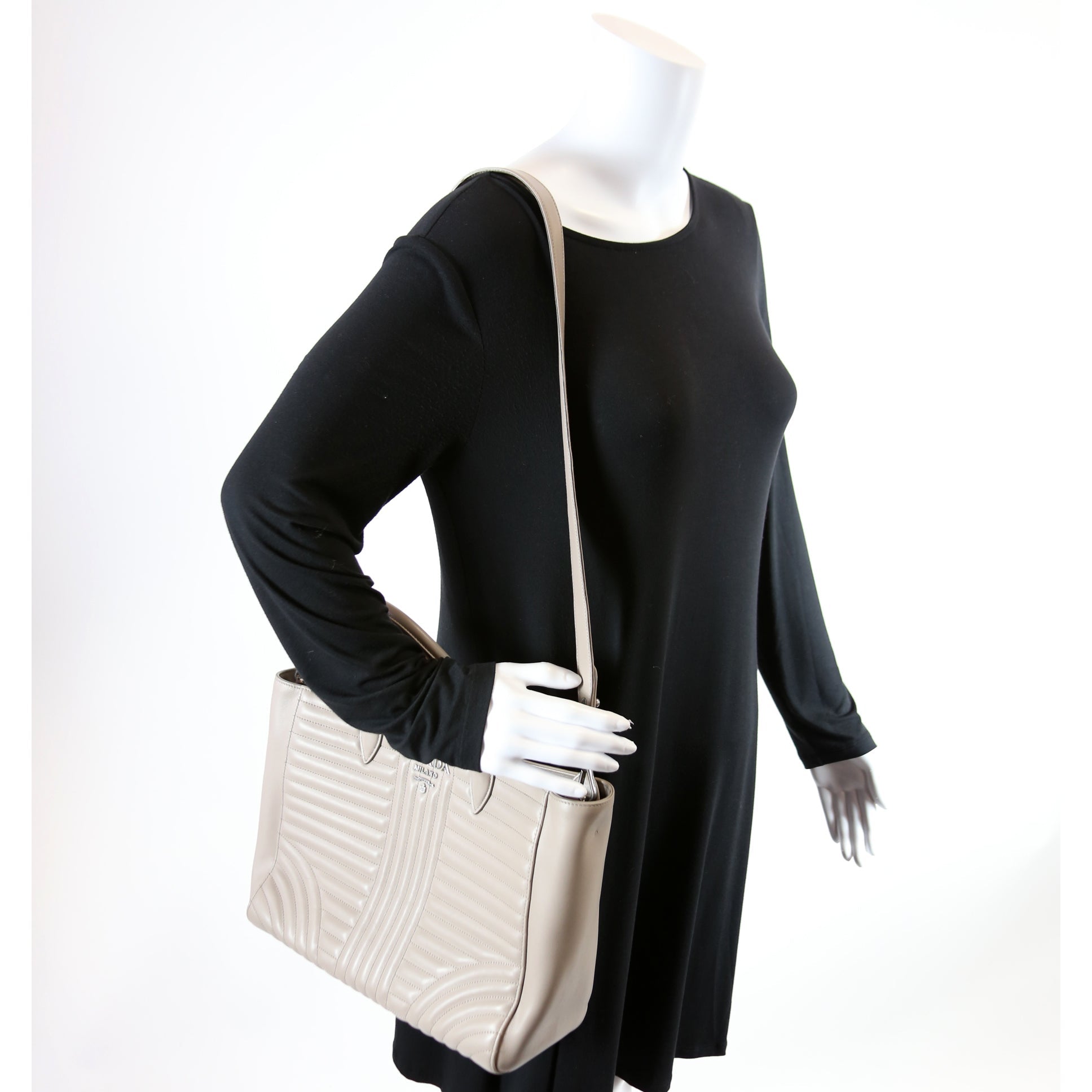 Quilted Calfskin Diagramme Tote 1BA195 Grey
