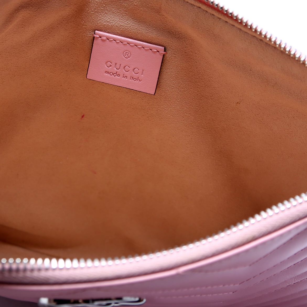 525541 GG Marmont Leather Heart Pouch Pink