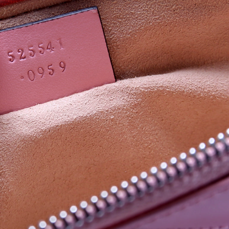 525541 GG Marmont Leather Heart Pouch Pink