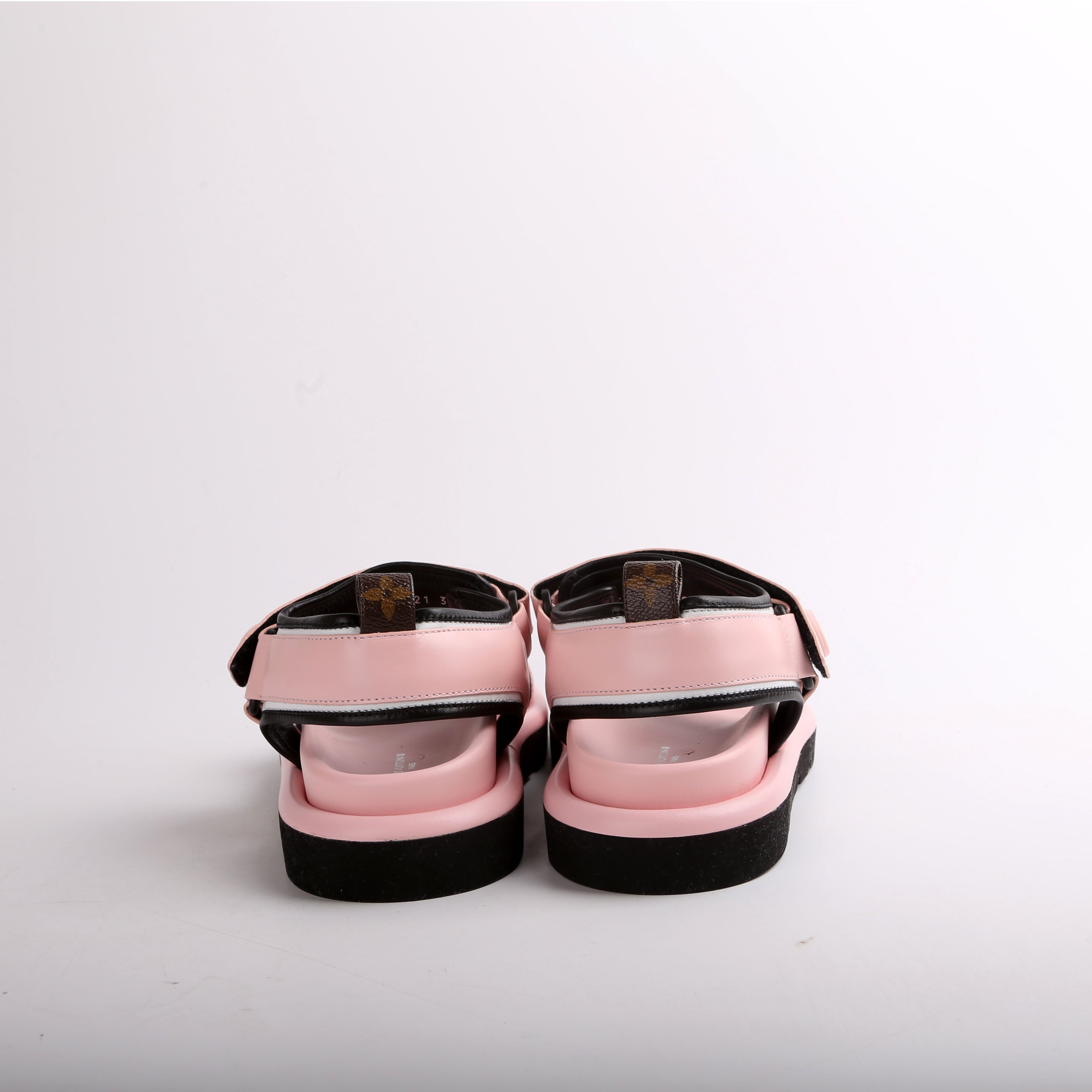 Pool Pillow Comfort Sandals Size 38