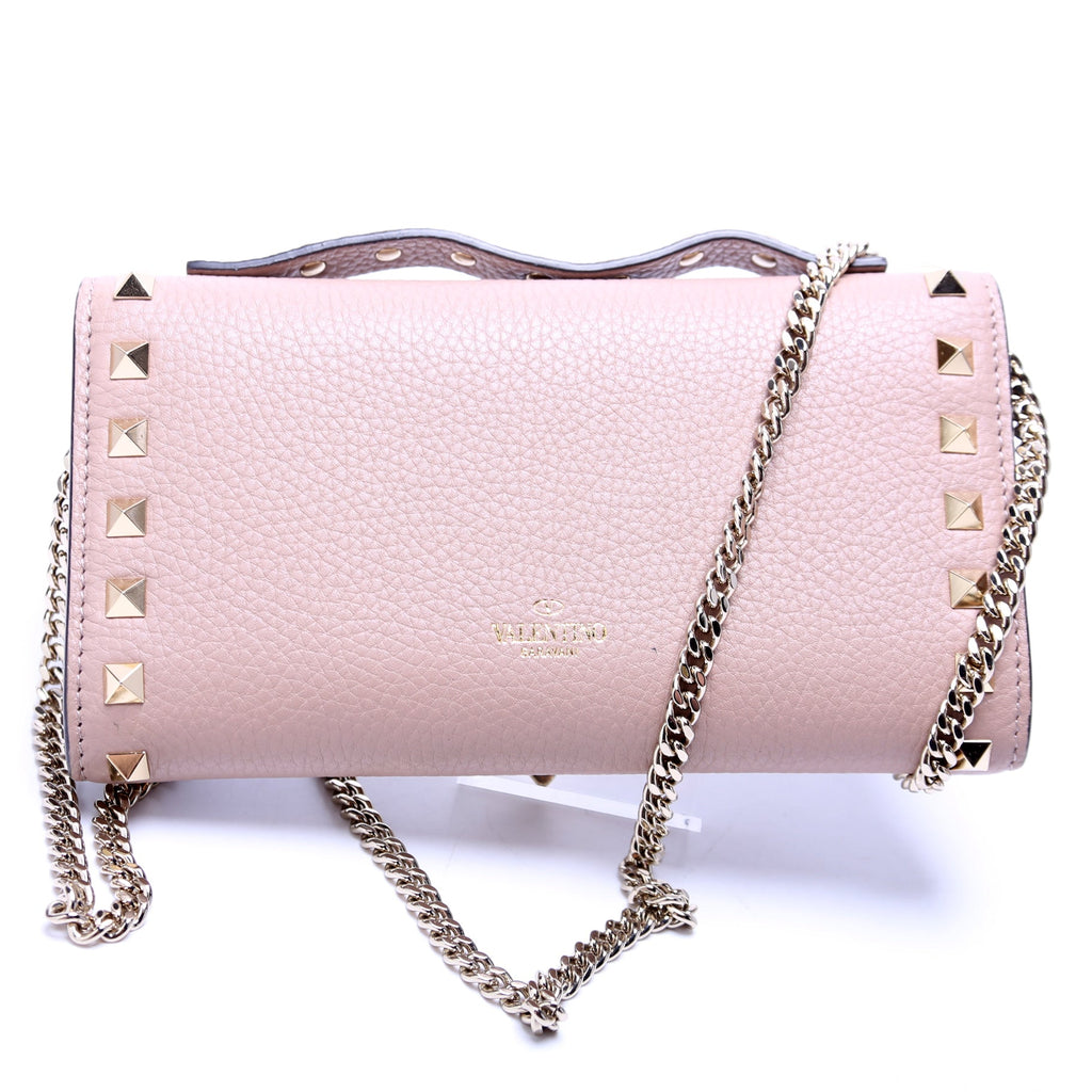 Rockstud Top Handle Chain Wallet Nude