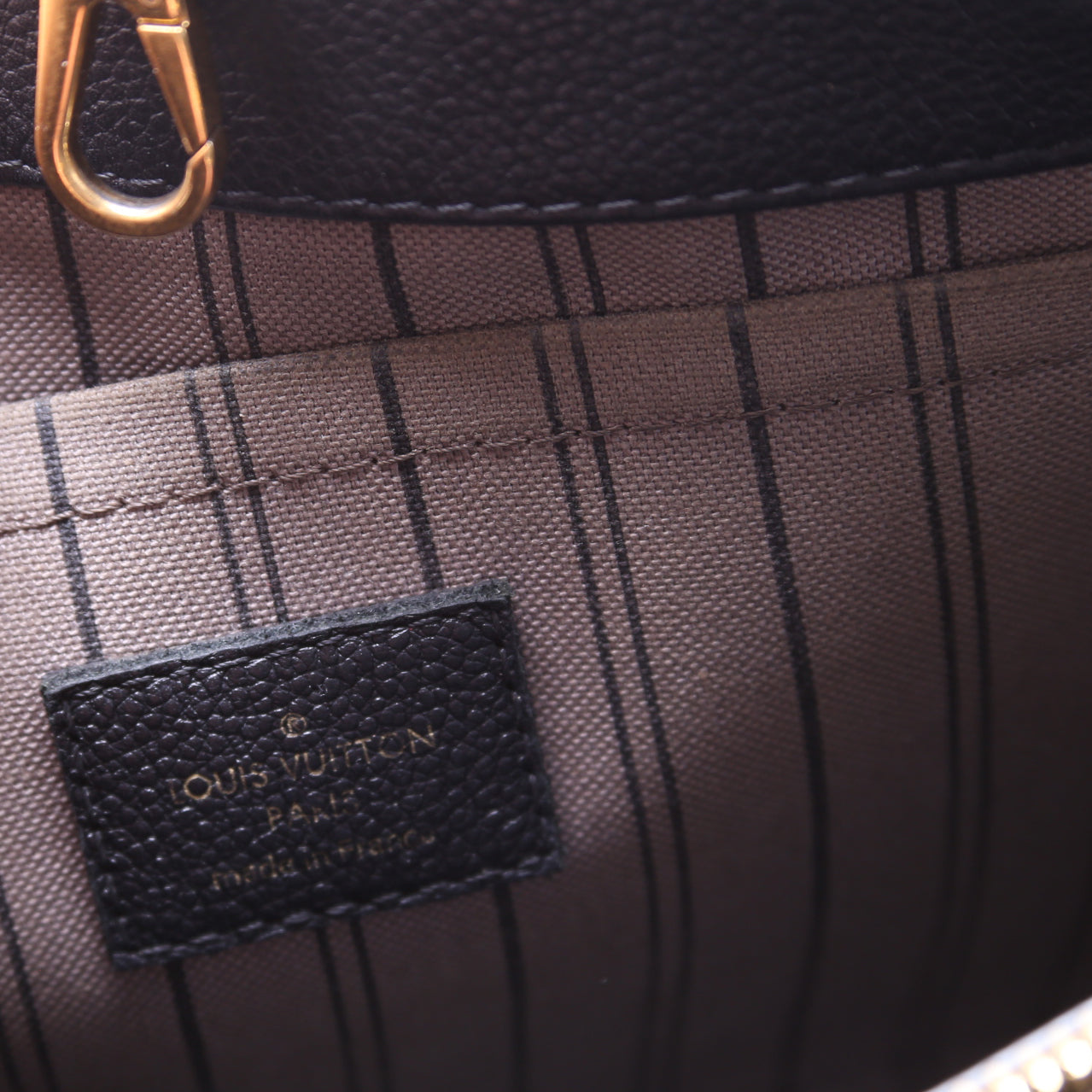 Montaigne MM Empreinte Black