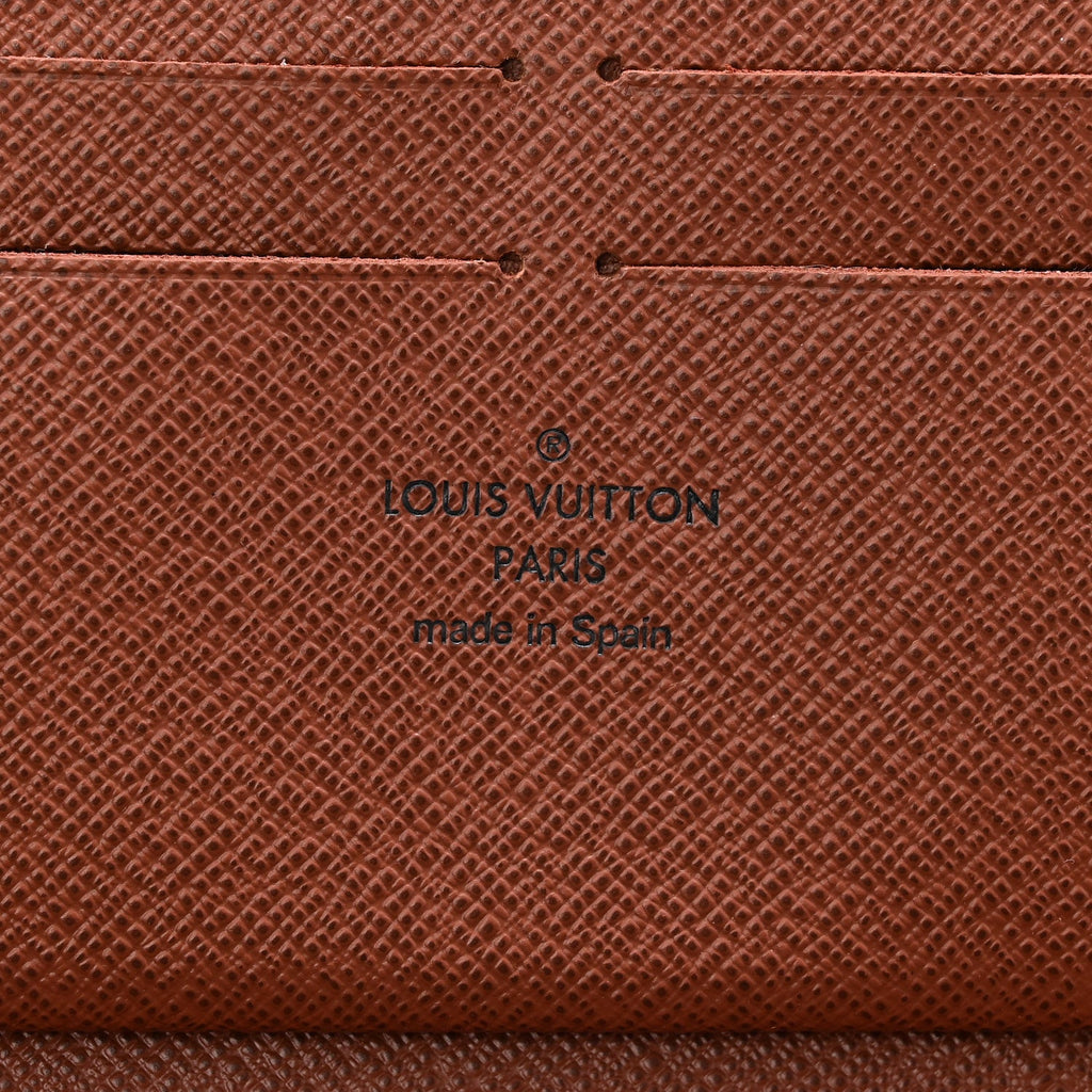 Louis Vuitton Monogram Zippy Organizer Wallet