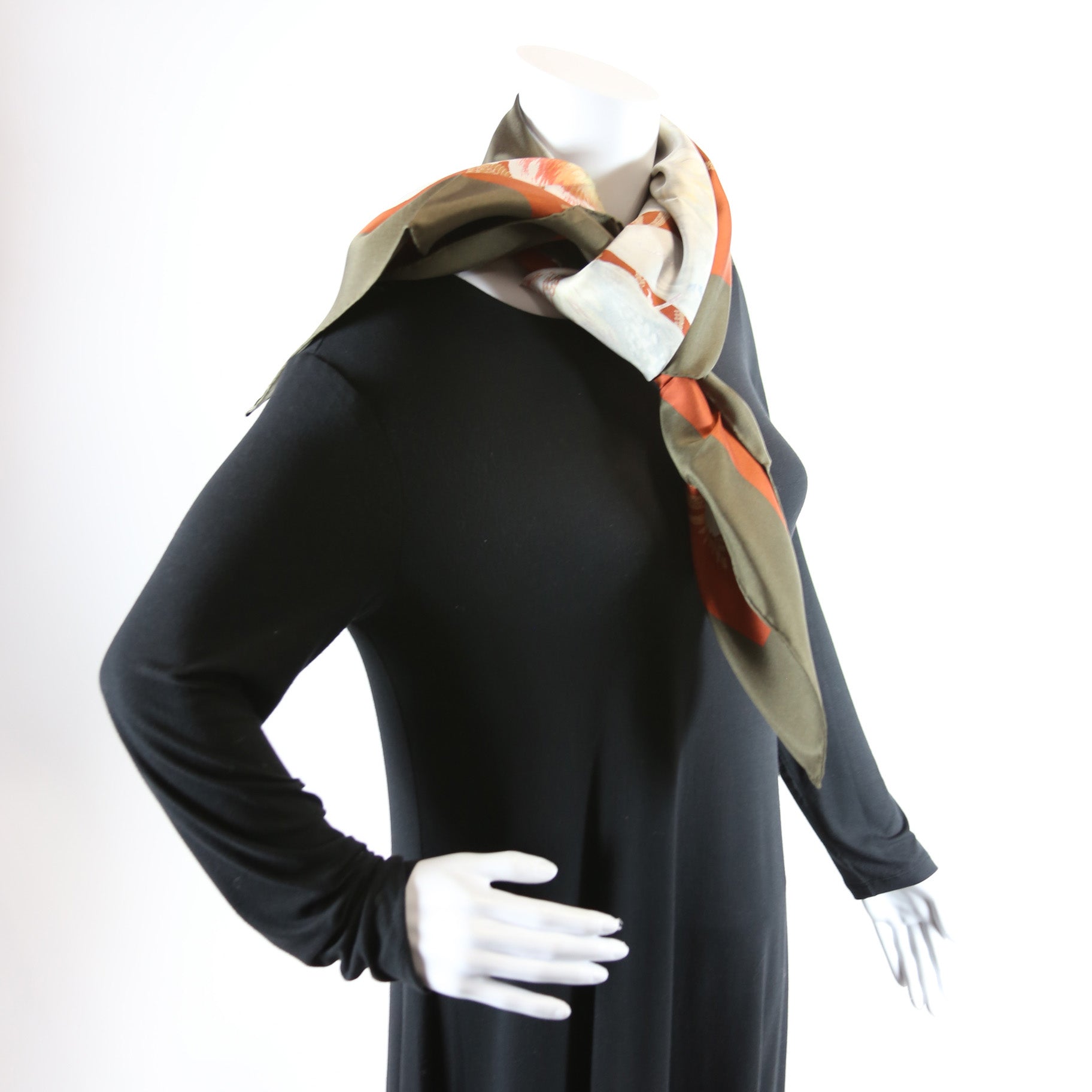 H De Linares 90CM Silk Scarf