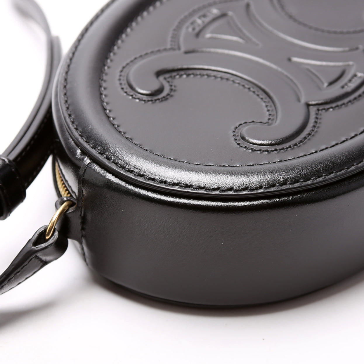 Cuir Triomphe Small Oval Bag Calfskin Black