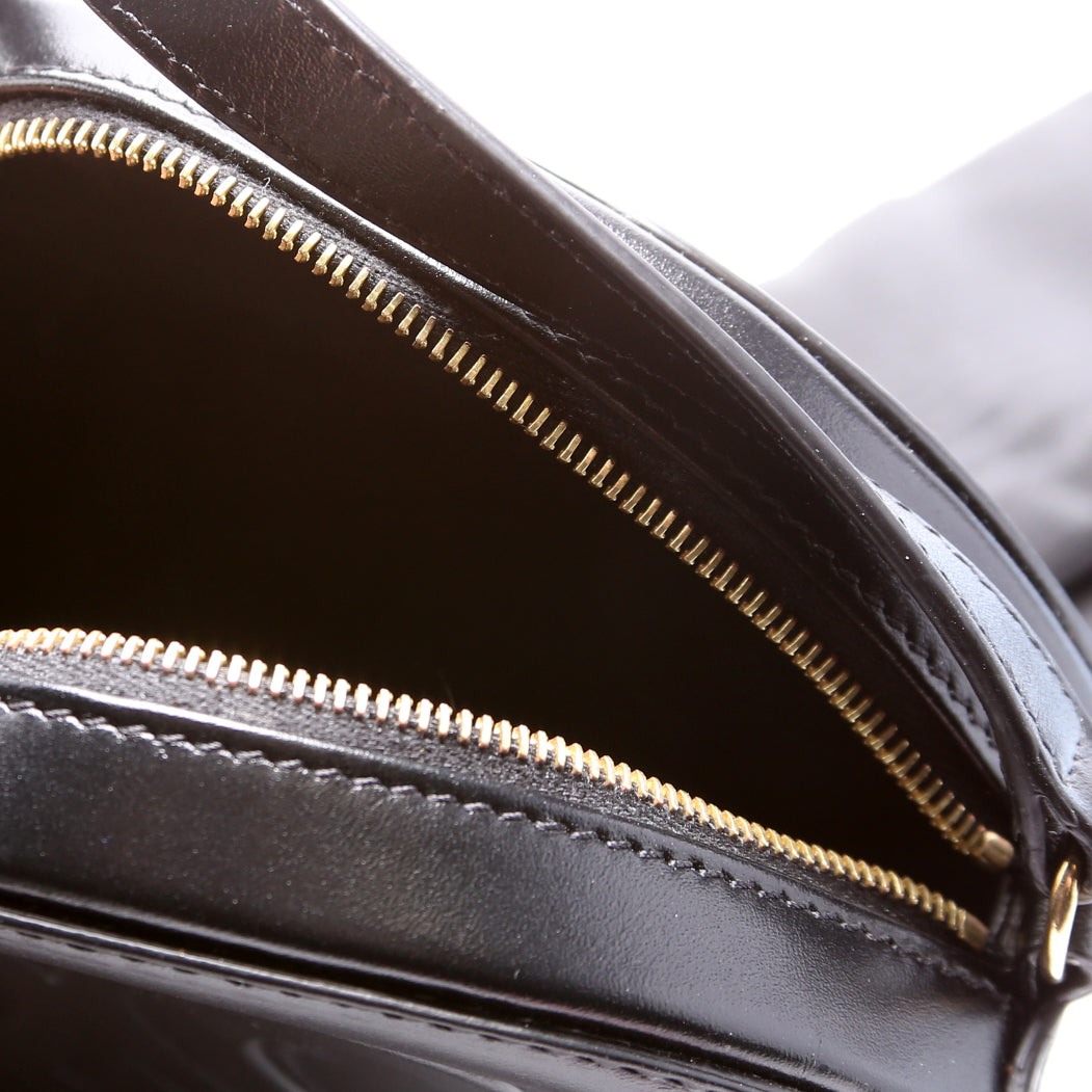 Cuir Triomphe Small Oval Bag Calfskin Black