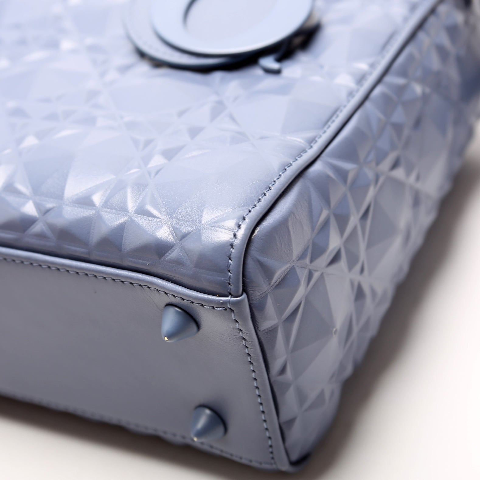 Dior Lady Dior Medium Diamond Cannage Blue
