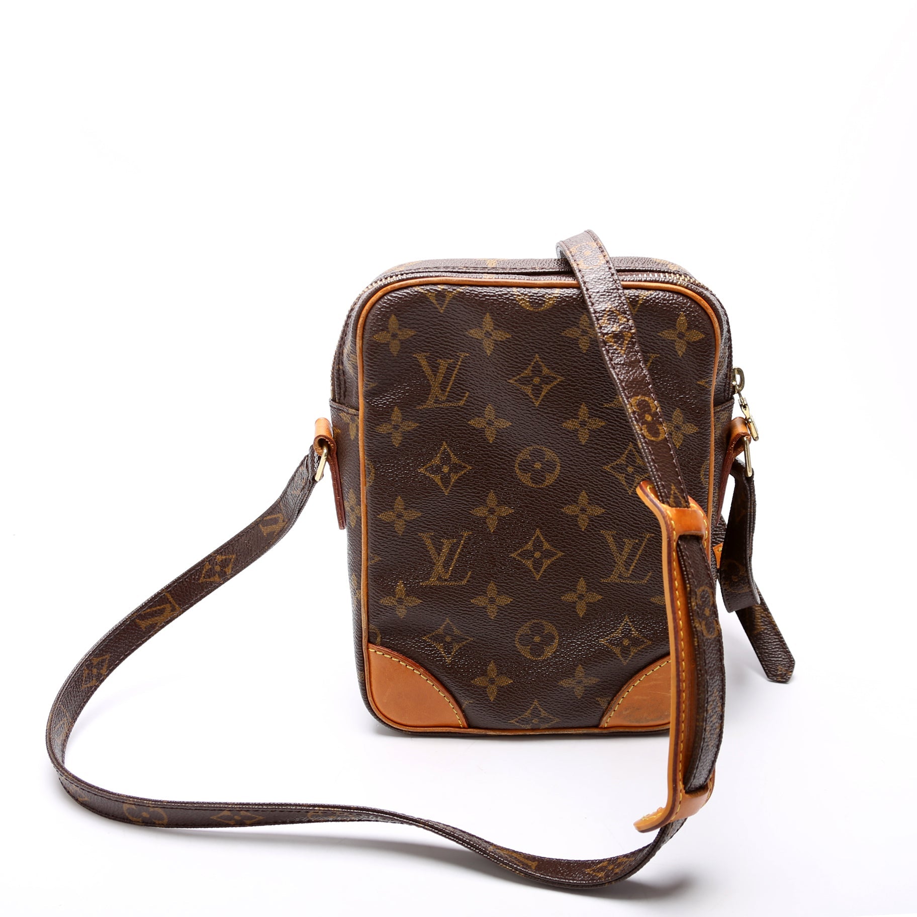 Amazone Monogram