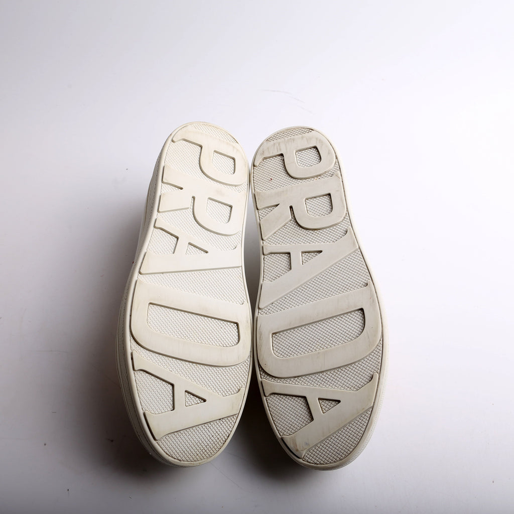 Aplique Low Top Sneakers Size 40