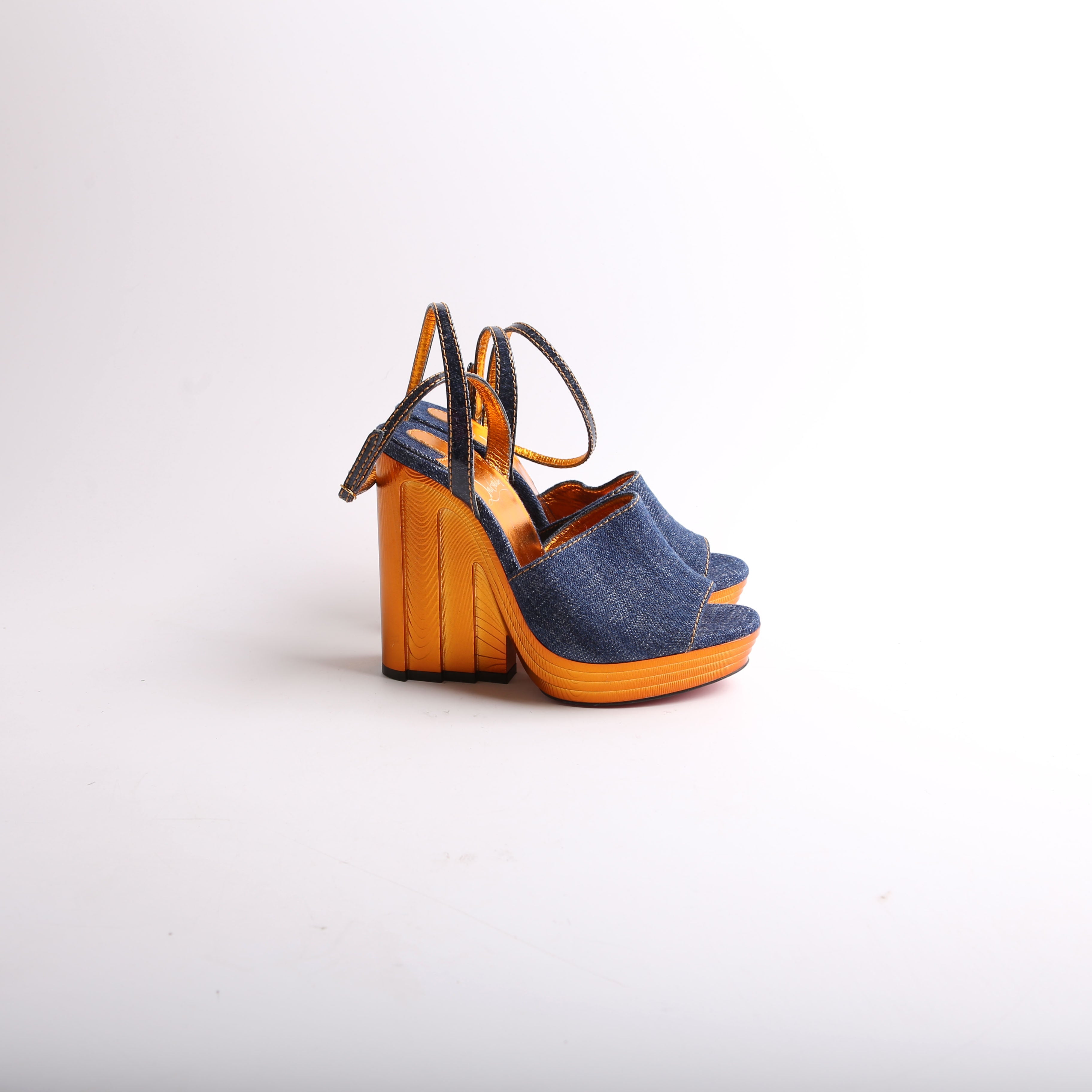 Mira Colunata 120 Wedges Size 36