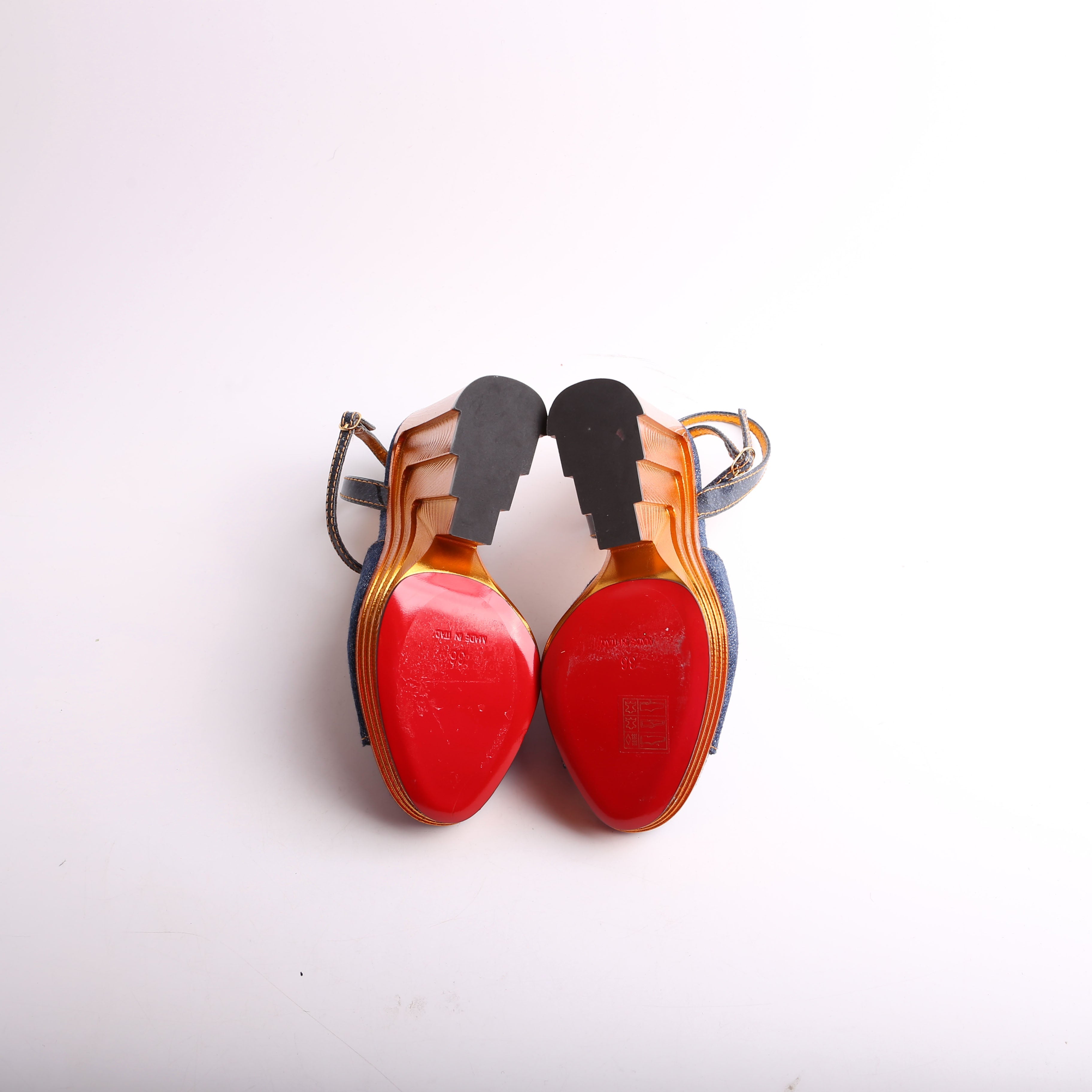 Mira Colunata 120 Wedges Size 36