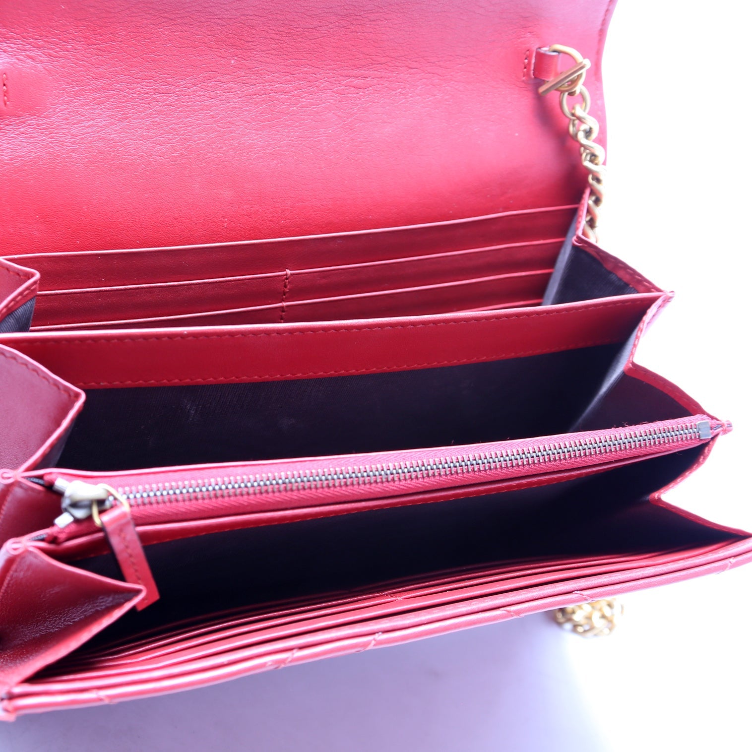 474575 Marmont Chain Wallet Red
