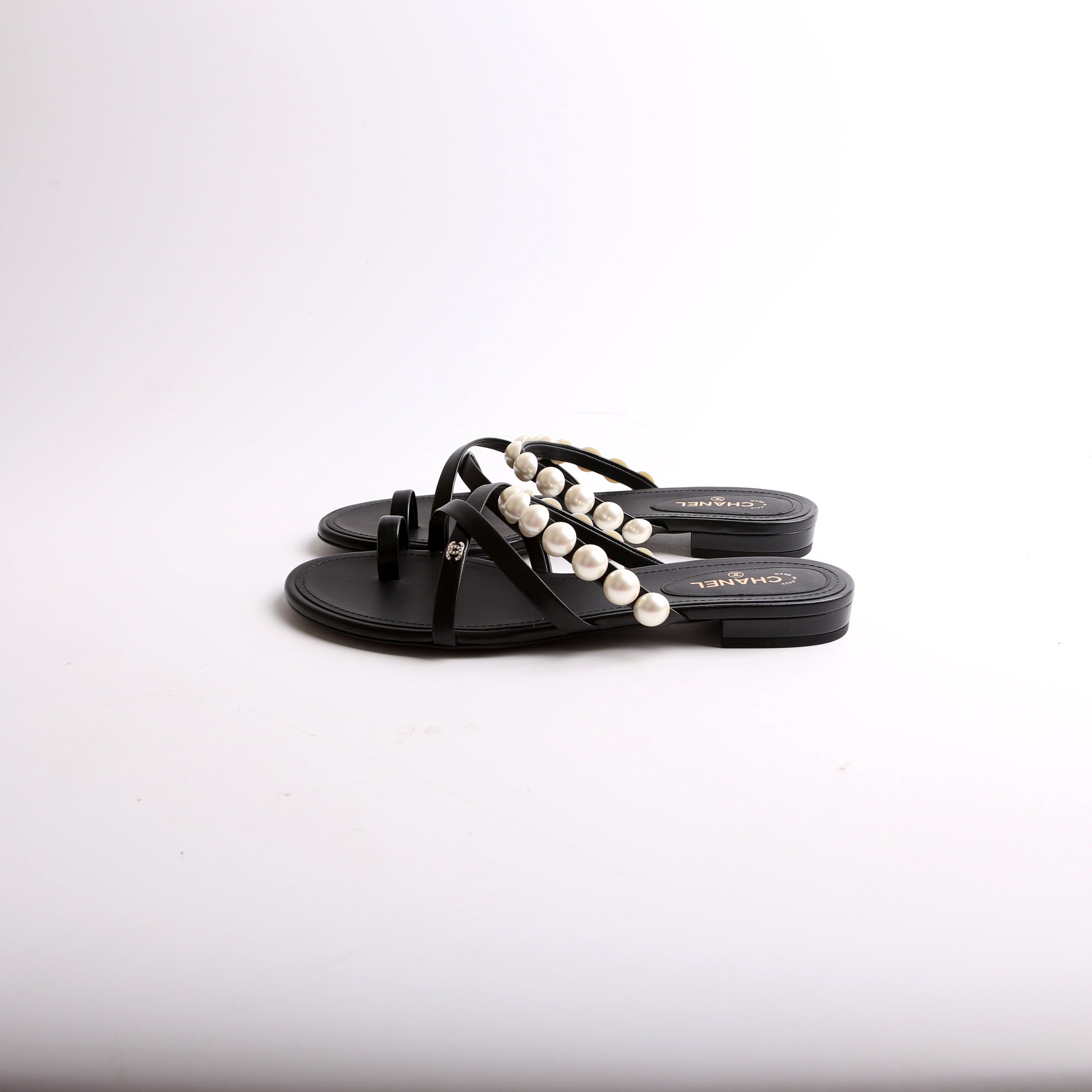 CC Pearl Flat Sandals Size 39.5