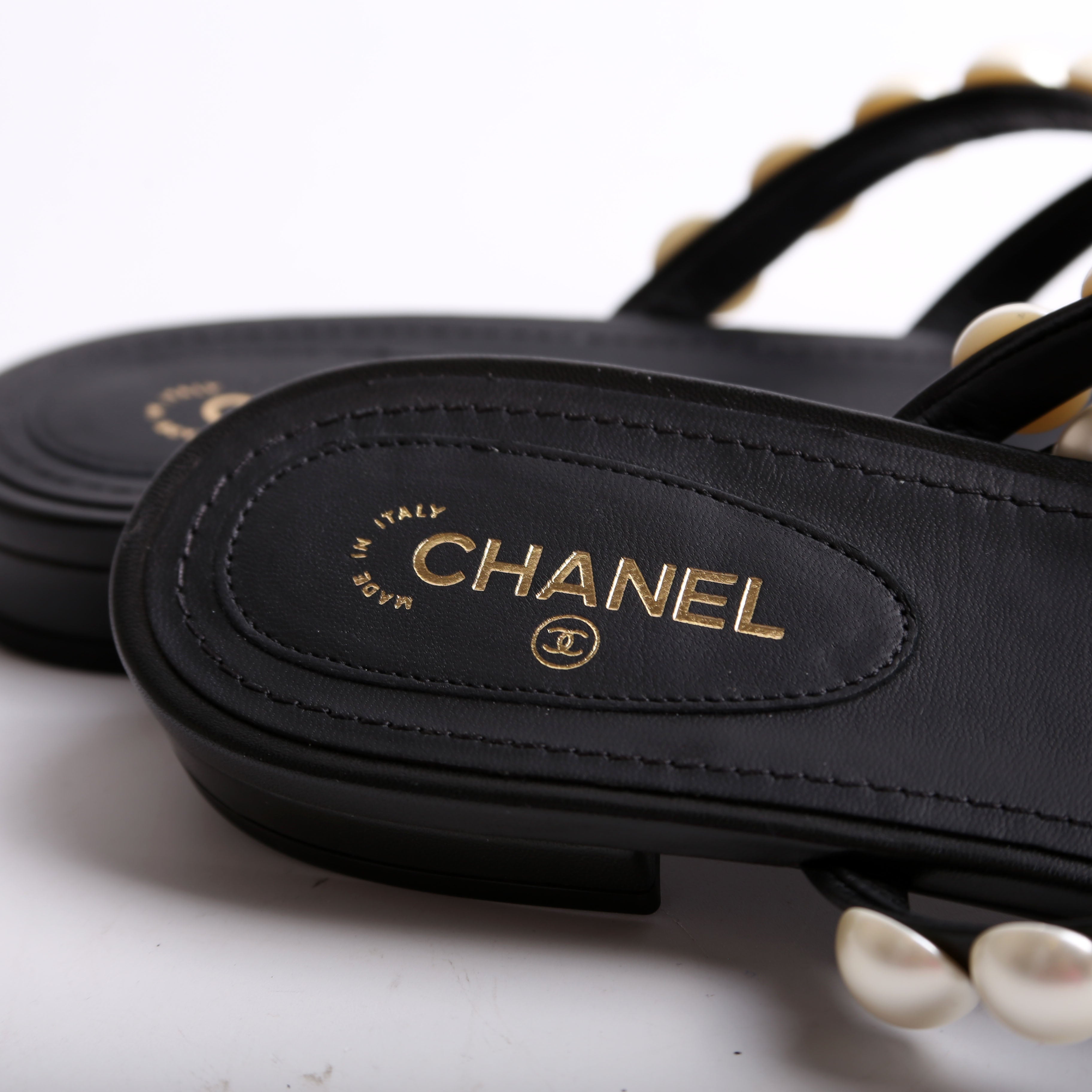 CC Pearl Flat Sandals Size 39.5