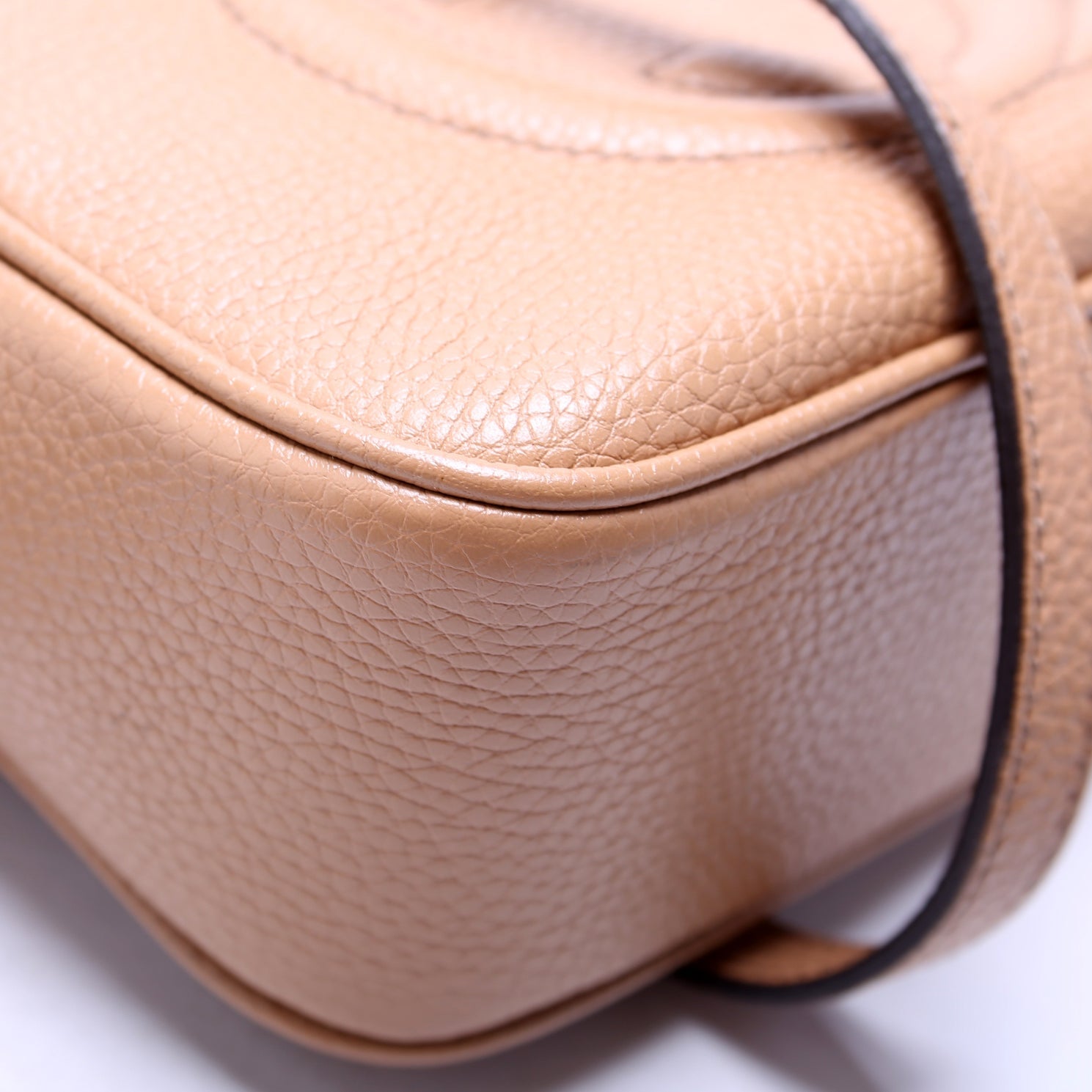 308364 Soho Disco Crossbody Tan