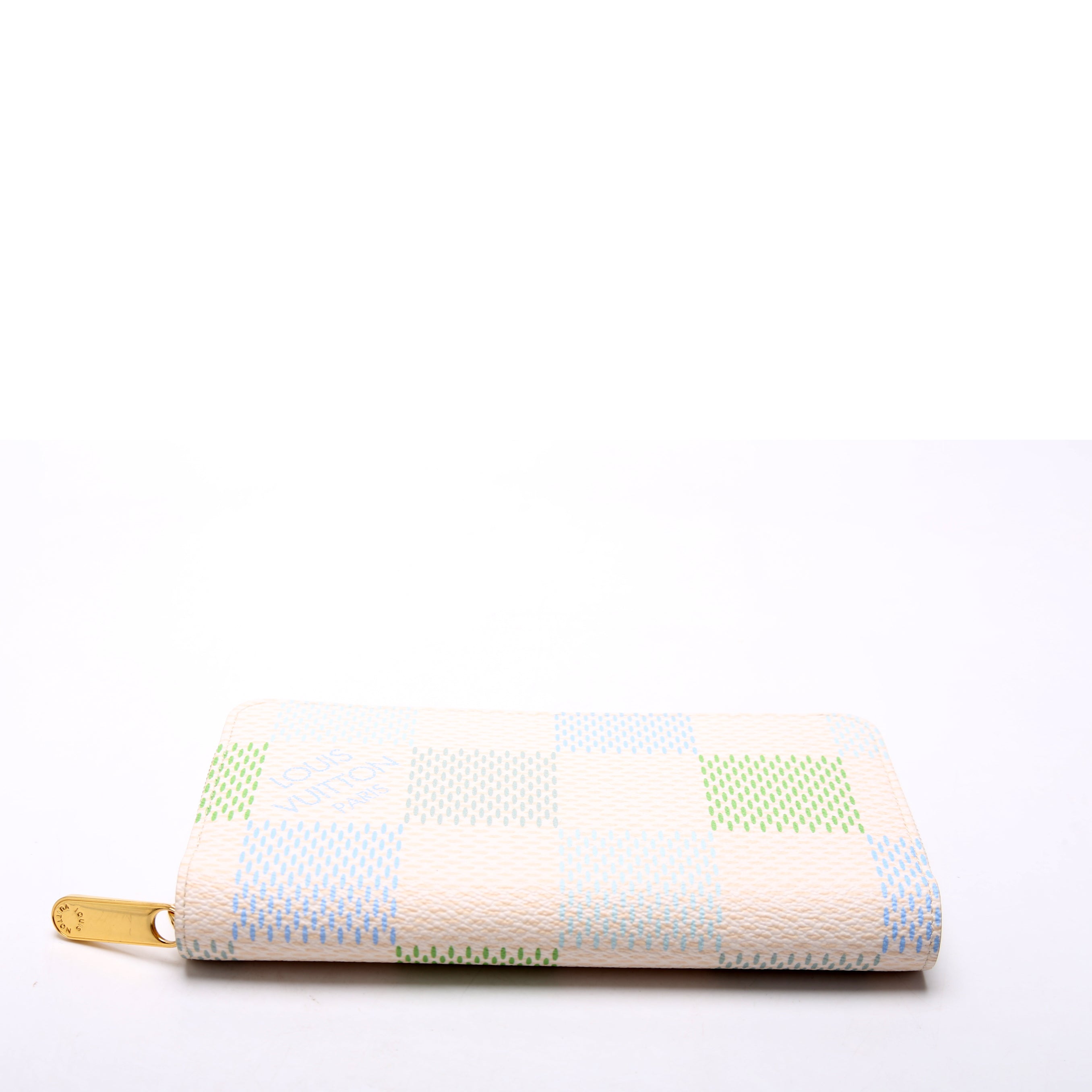 Zippy Wallet Giant Damier Pistachio