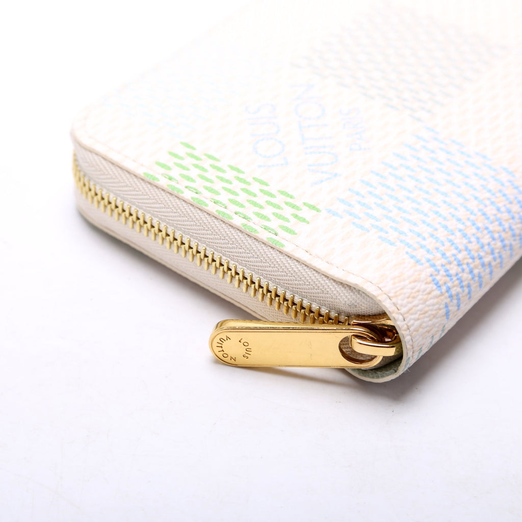 Zippy Wallet Giant Damier Pistachio