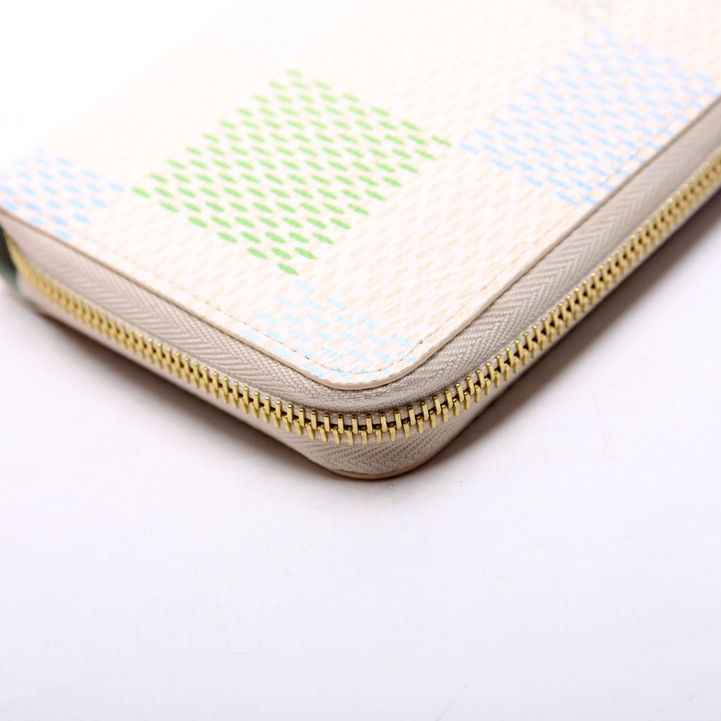 Zippy Wallet Giant Damier Pistachio