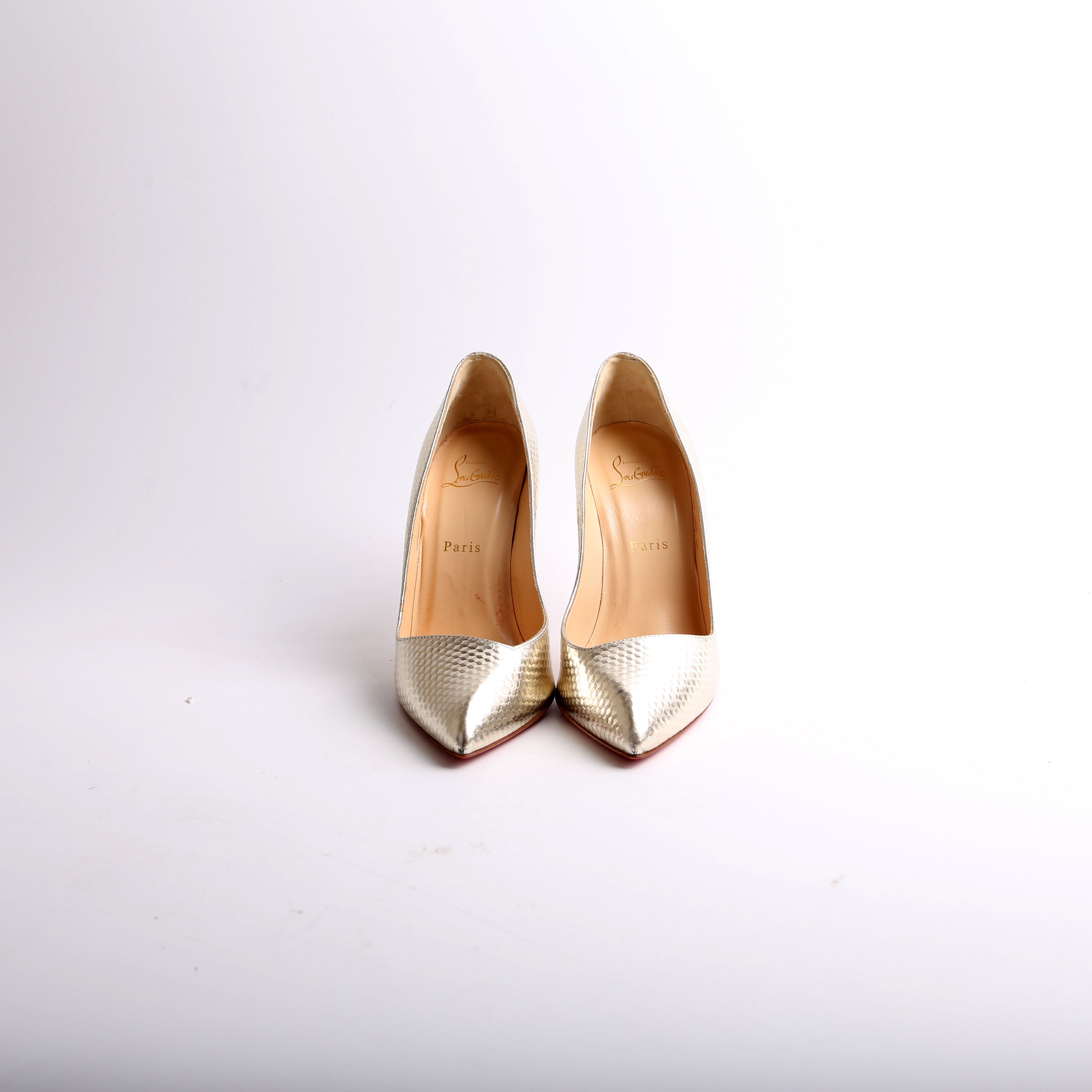 Corneille Pointed Toe Pumps Size 38
