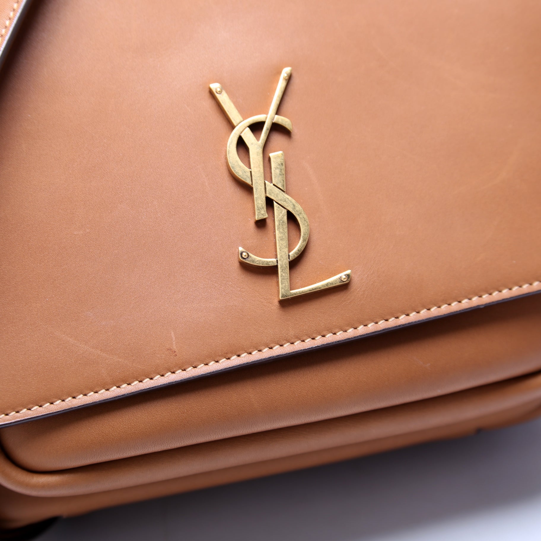 718556 Niki Besace Smooth Leather Brown