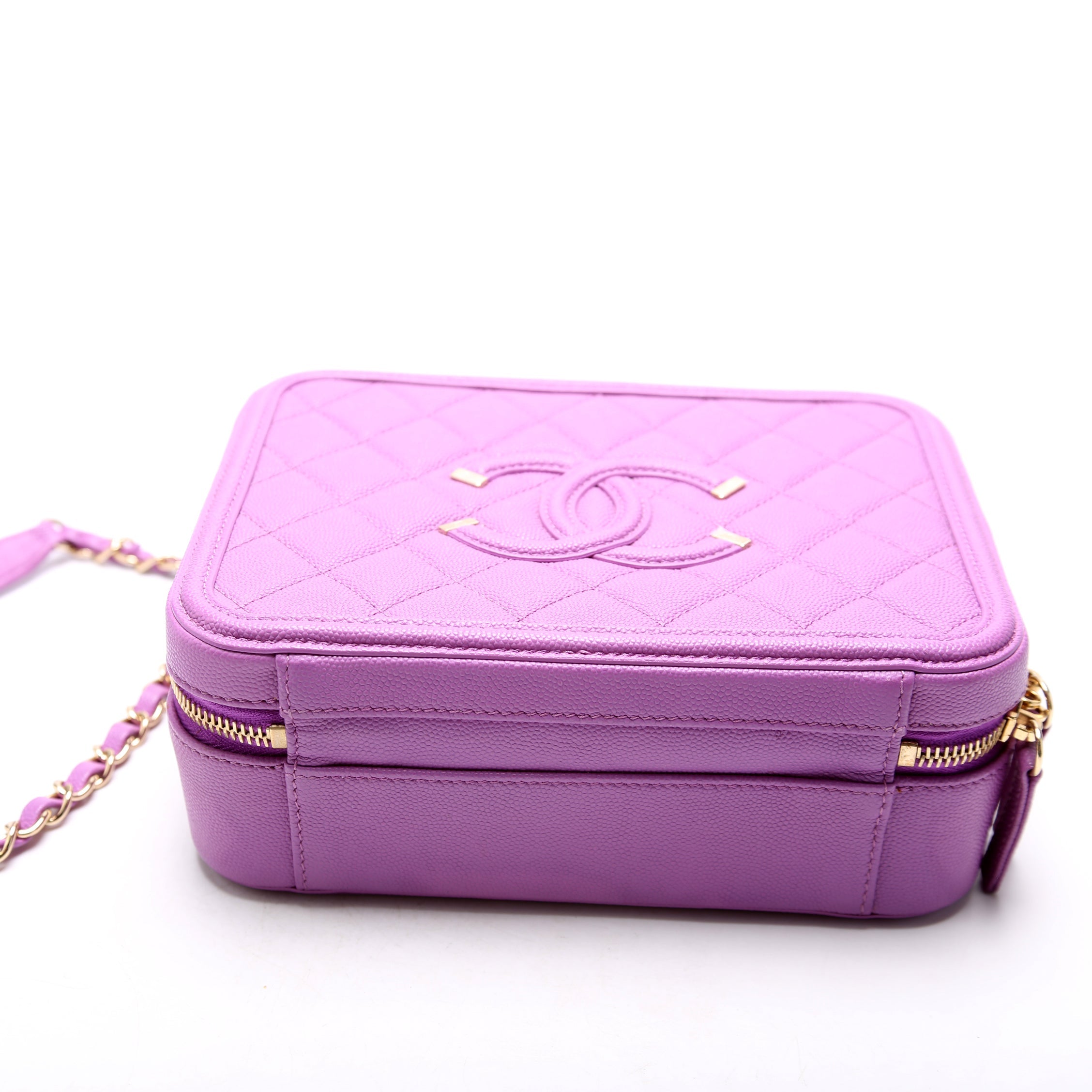 Filigree Vanity Case Medium 28M Purple