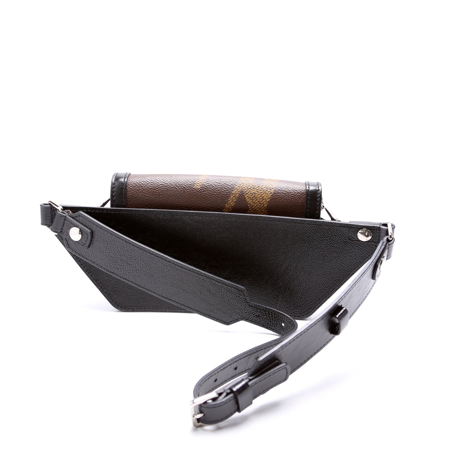 Dauphine Bumbag Giant Reverse Monogram
