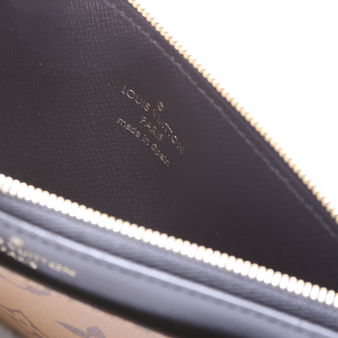 Slim Purse Reverse Monogram