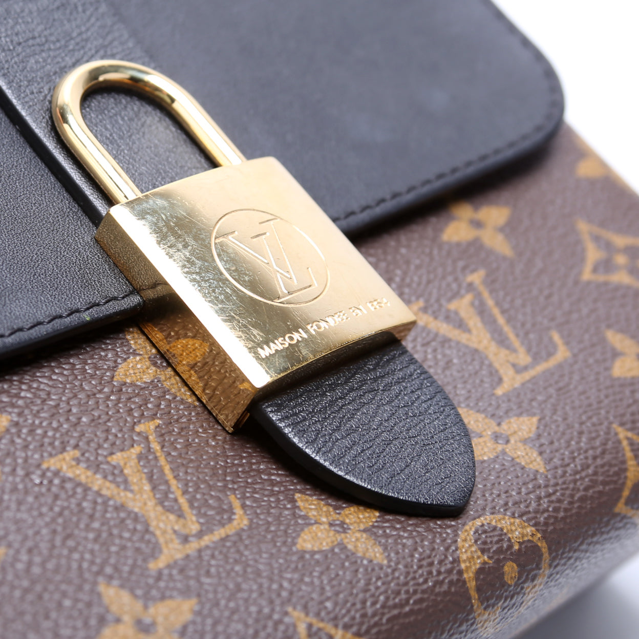 Locky BB Monogram Black