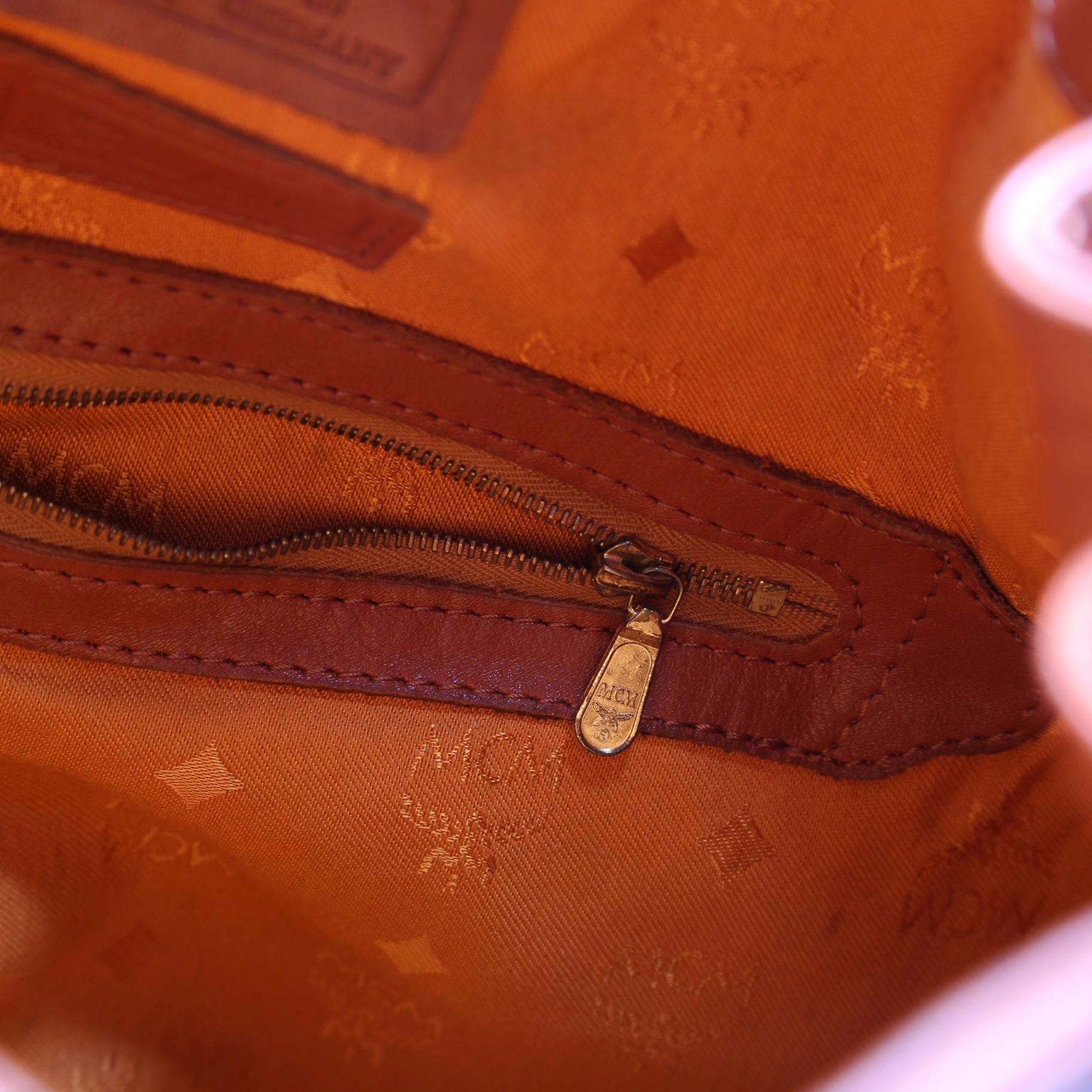 Visetos Drawstring Bucket Bag Vintage