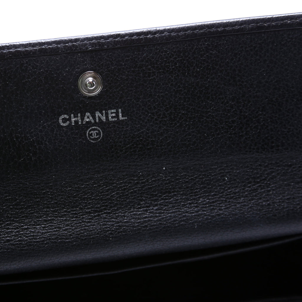 Camellia Flower Goatskin Flap Wallet 12M Black