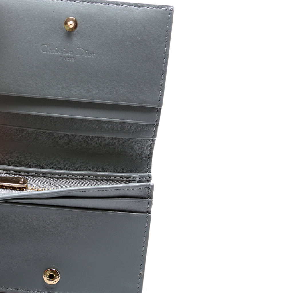 Mini Lady Gardenia Patent Wallet Grey