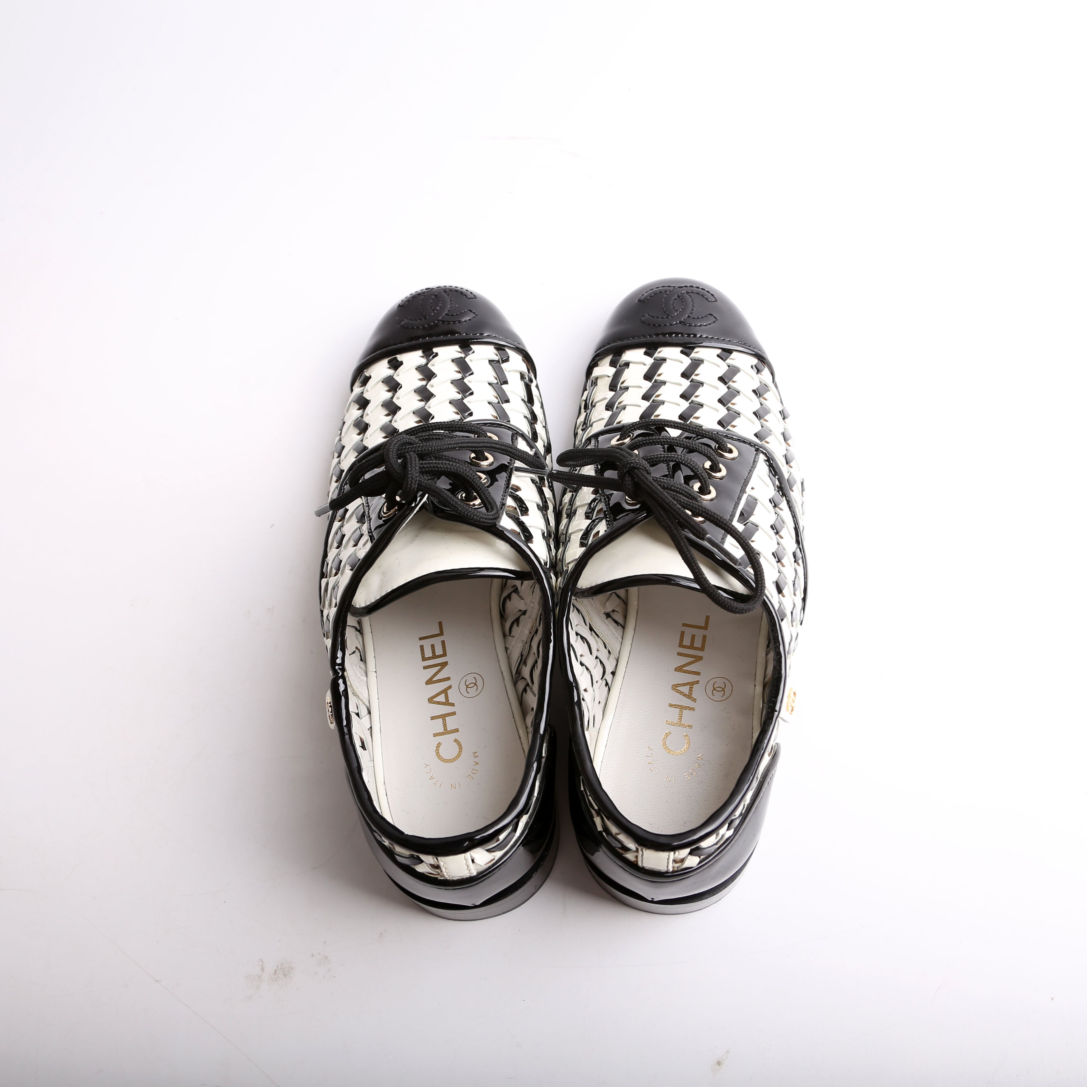 Lace Up Woven Leather Loafers Size 37.5