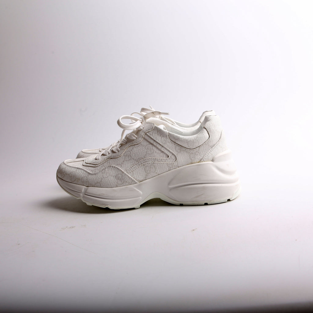Rhyton Sneakers Size 37