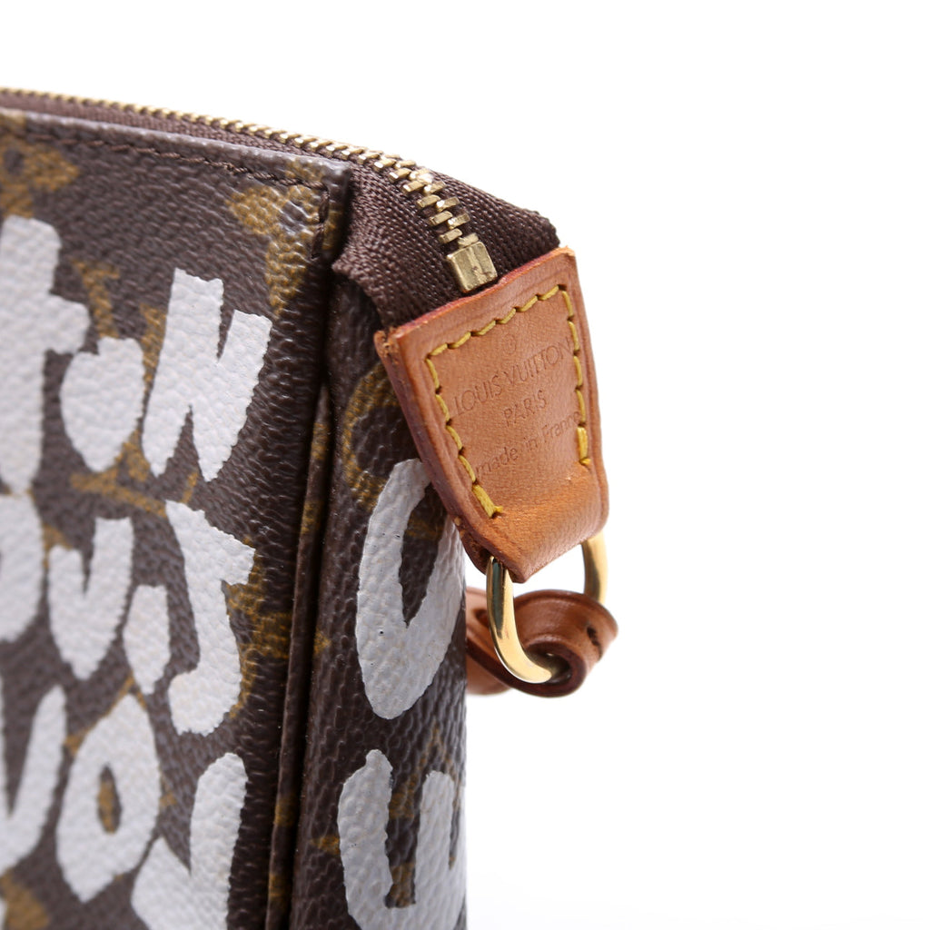 Pochette Accessories Graffiti Grey