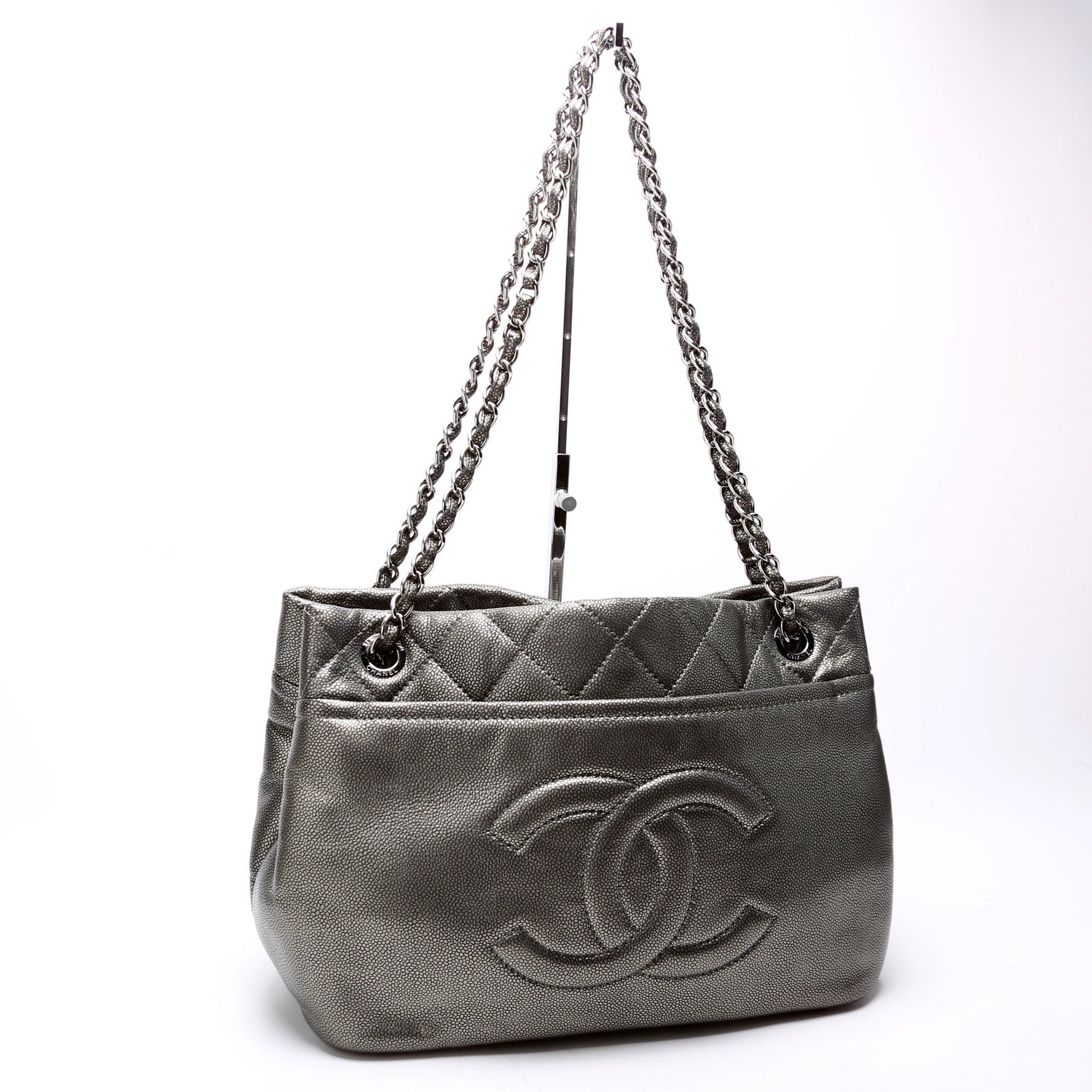 Timeless CC Soft Tote 14M Silver
