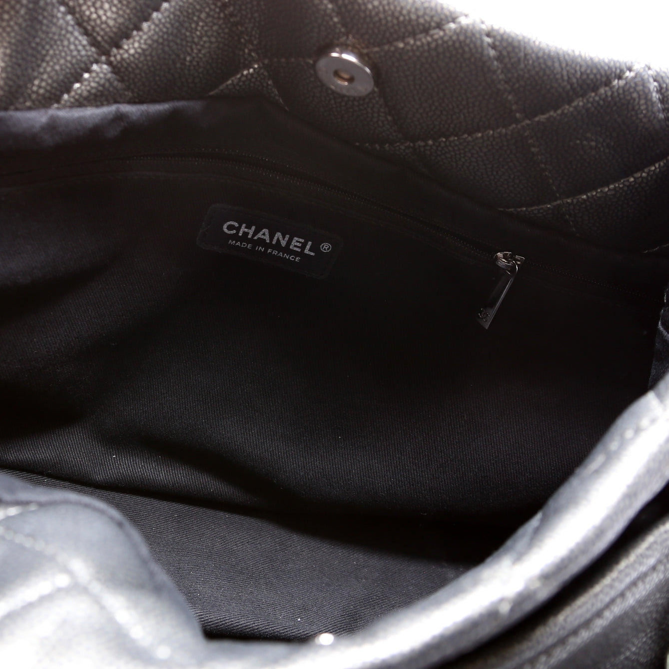 Timeless CC Soft Tote 14M Silver