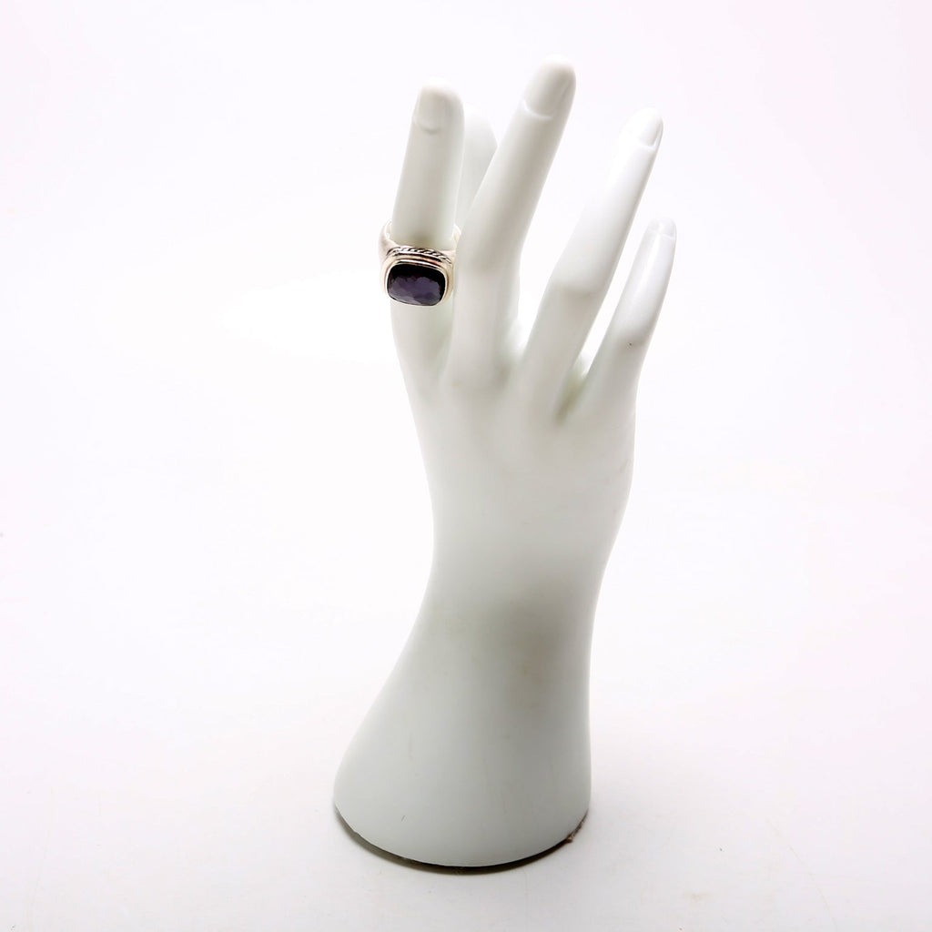 Albion Signet Ring Black Size 7 Orchid/925